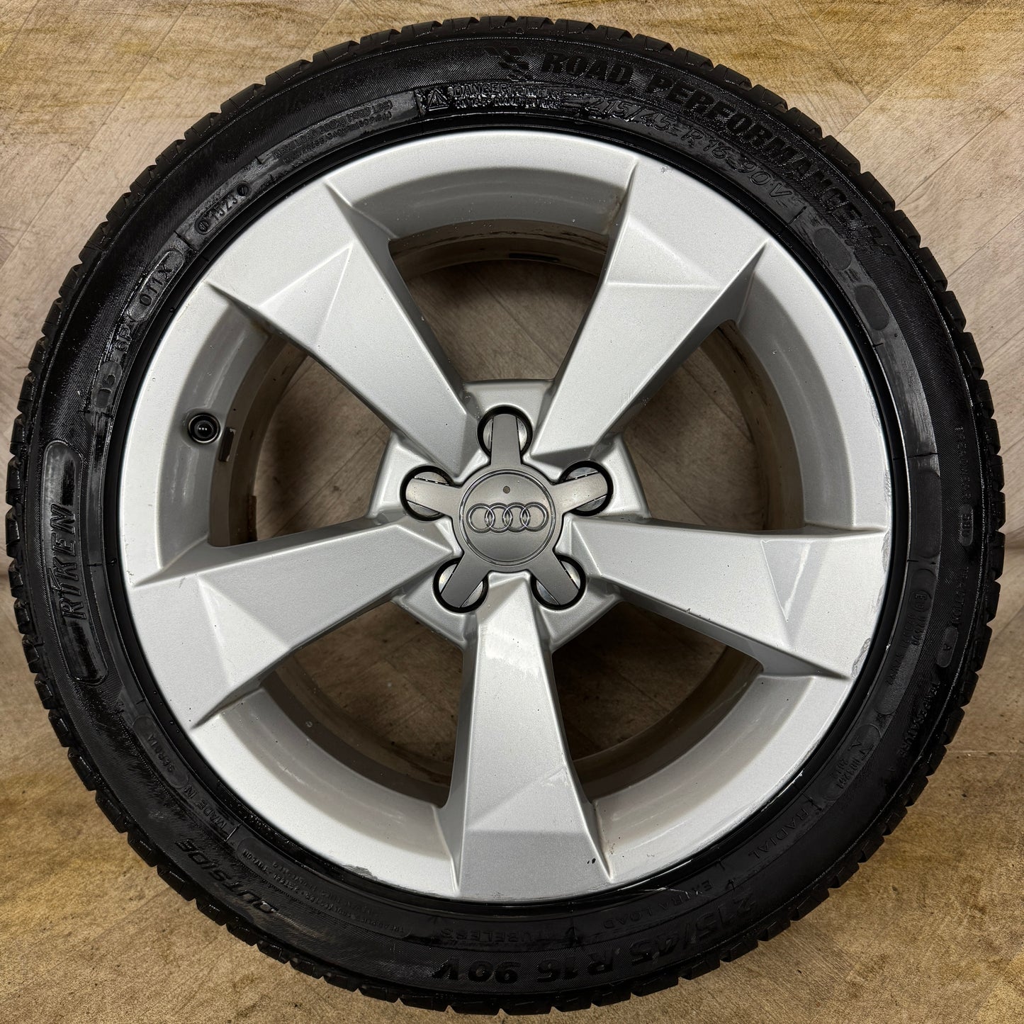 1X 16'' GENUINE A1 5 SPOKE ALLOY WHEEL SINGLE SPARE 5X100 FITMENT 7J ET34 PART: 8XA601025A