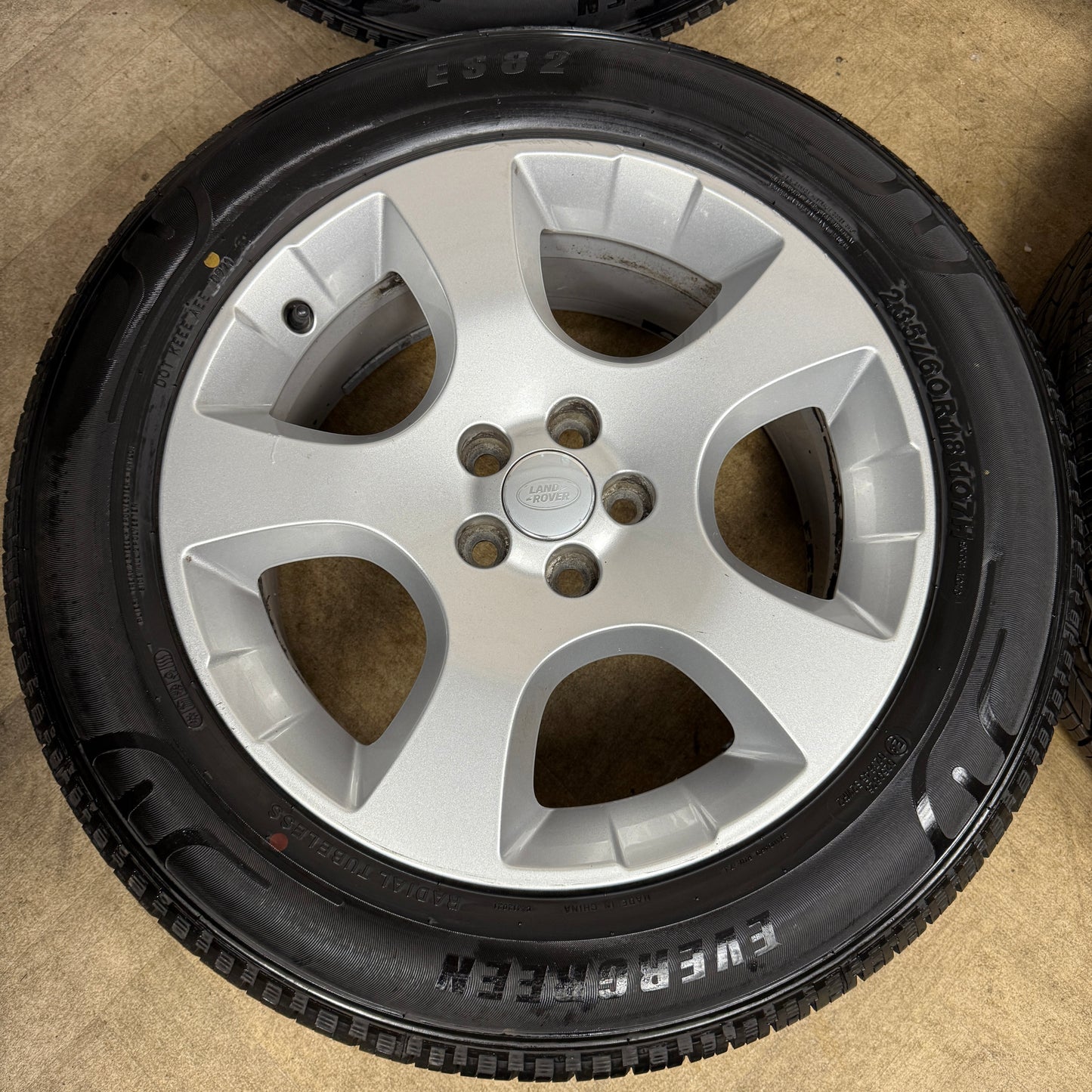 18'' GENUINE RANGE ROVER EVOQUE DISCOVERY SPORT LAND 5 SPOKE ALLOY WHEELS TYRES FK721007HB