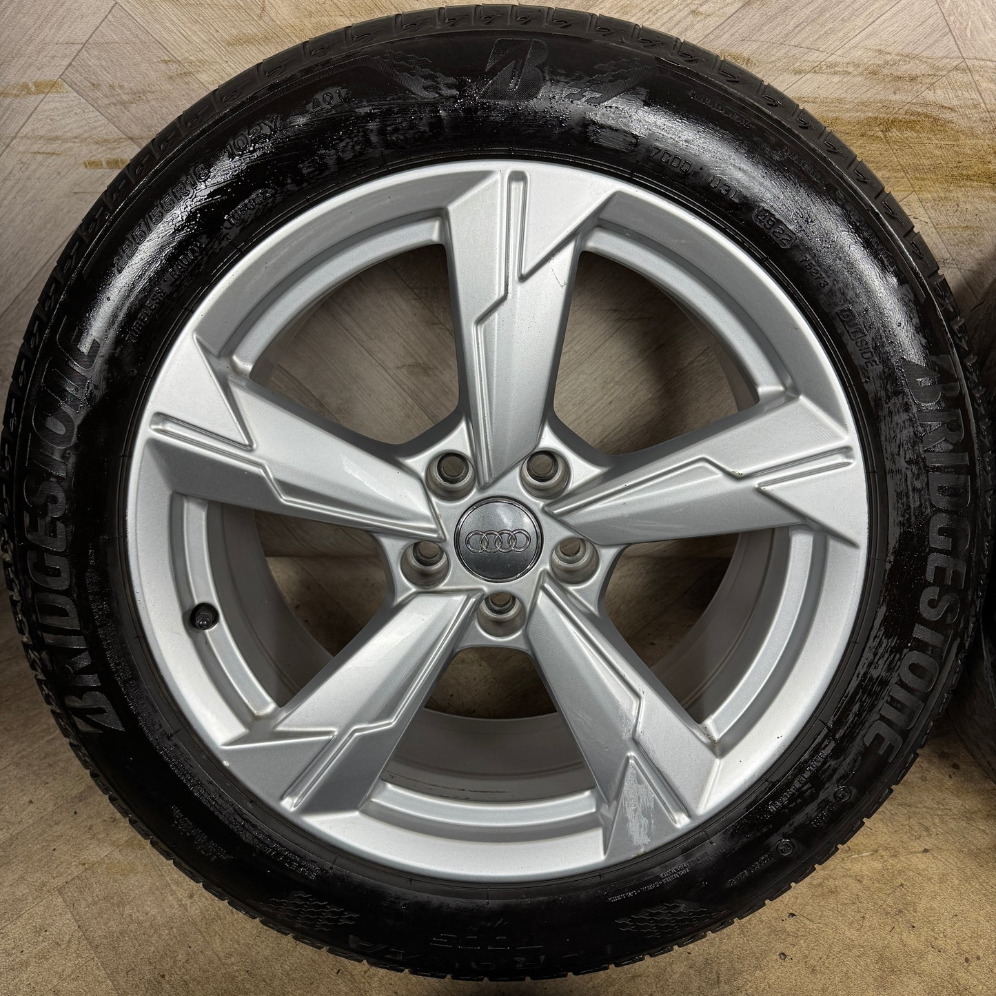 18'' GENUINE AUDI A6 C8 5 SPOKE ALLOY WHEELS TYRES ALLOYS 4K0601025D