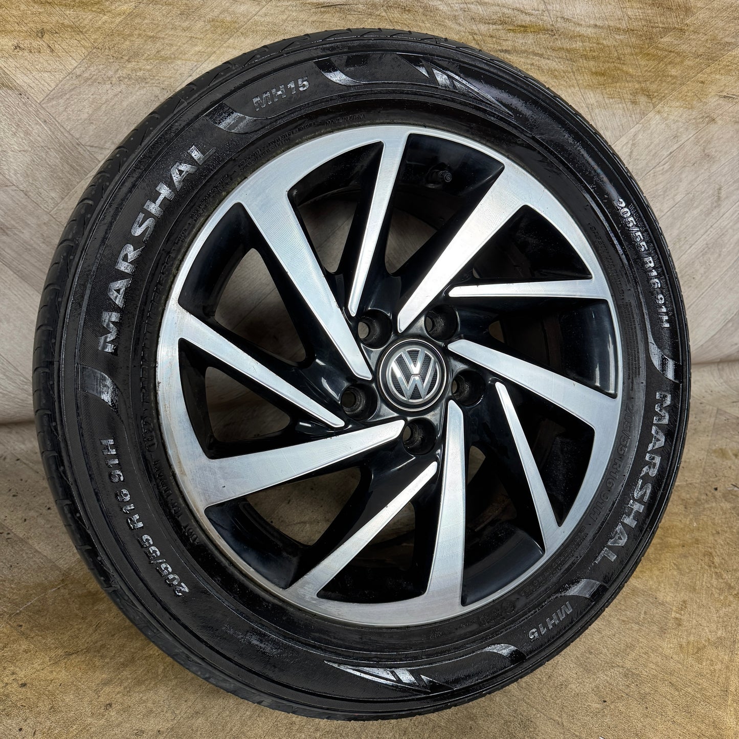1X 16'' GENUINE VW GOLF MK7.5 MK7 WOODSTOCK ALLOY WHEEL TYRE GT SINGLE 5X112 FITMENT 6.5J ET46 CENTRE BORE: 57.1 PART: 5G0601025DS / 5G0601025DM