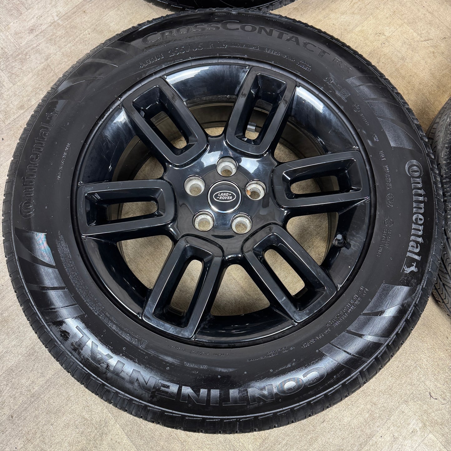 19'' GENUINE LAND ROVER DEFENDER BLACK 6010 ALLOY WHEELS TYRES ALLOYS L8B2-1007-EA