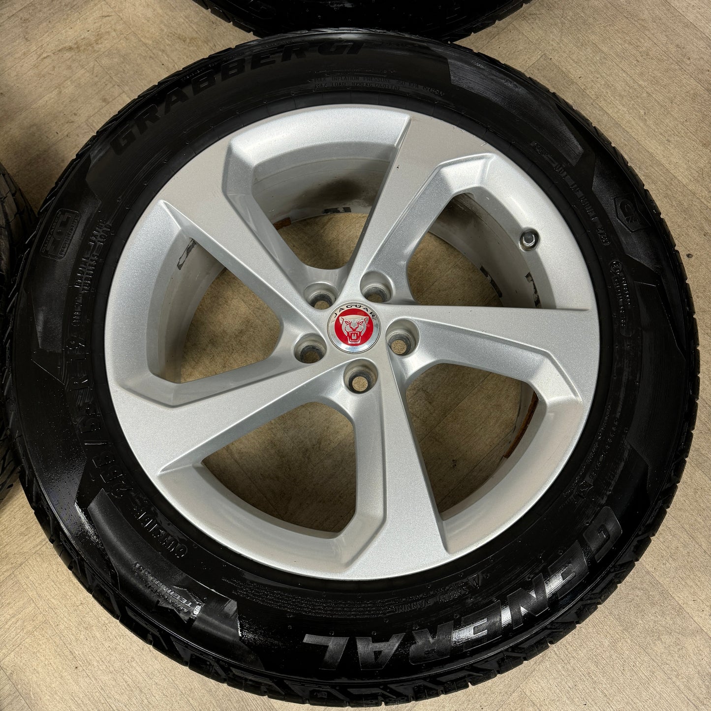 19'' GENUINE JAGUAR F PACE 5 SPOKE SILVER ALLOY WHEELS TYRES ALLOYS 5X108
