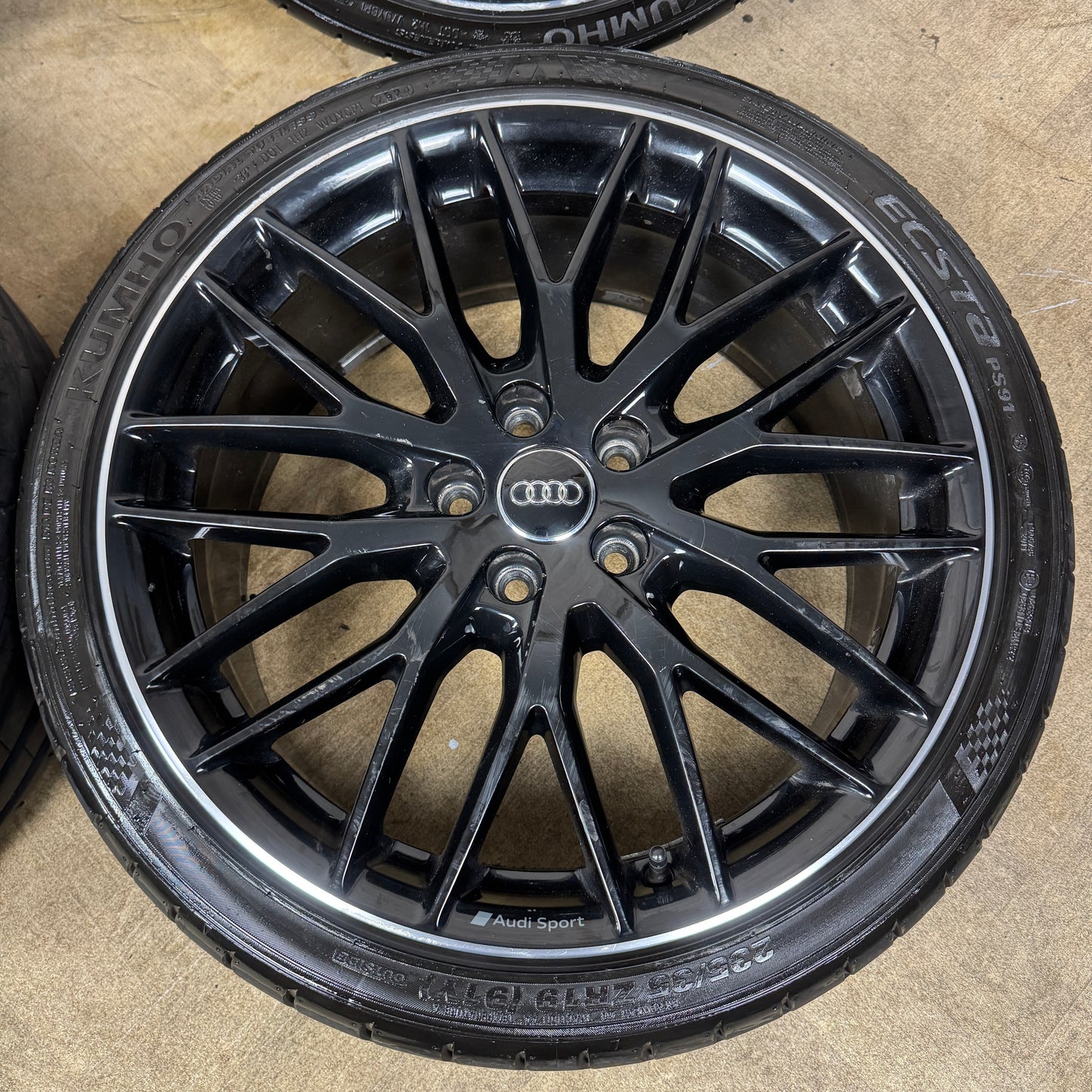 19'' GENUINE AUDI S3 A3 S LINE BLACK ALLOY WHEELS ALLOYS TYRES 8V0601025FG