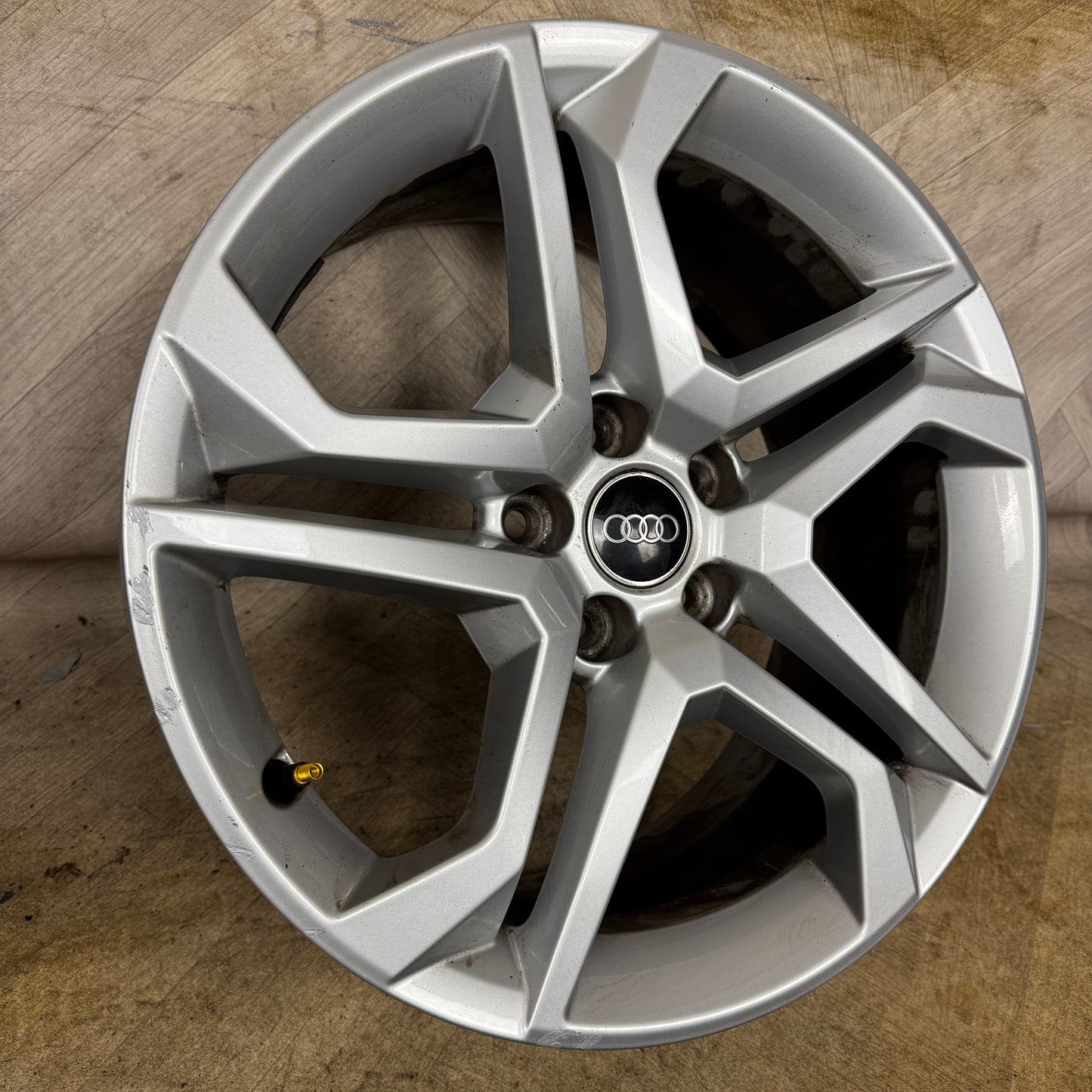 1X 18'' GENUINE AUDI Q5 STAR SPOKE ALLOY WHEEL 5X112 FITMENT 8J ET39 PART: 80A601025BD