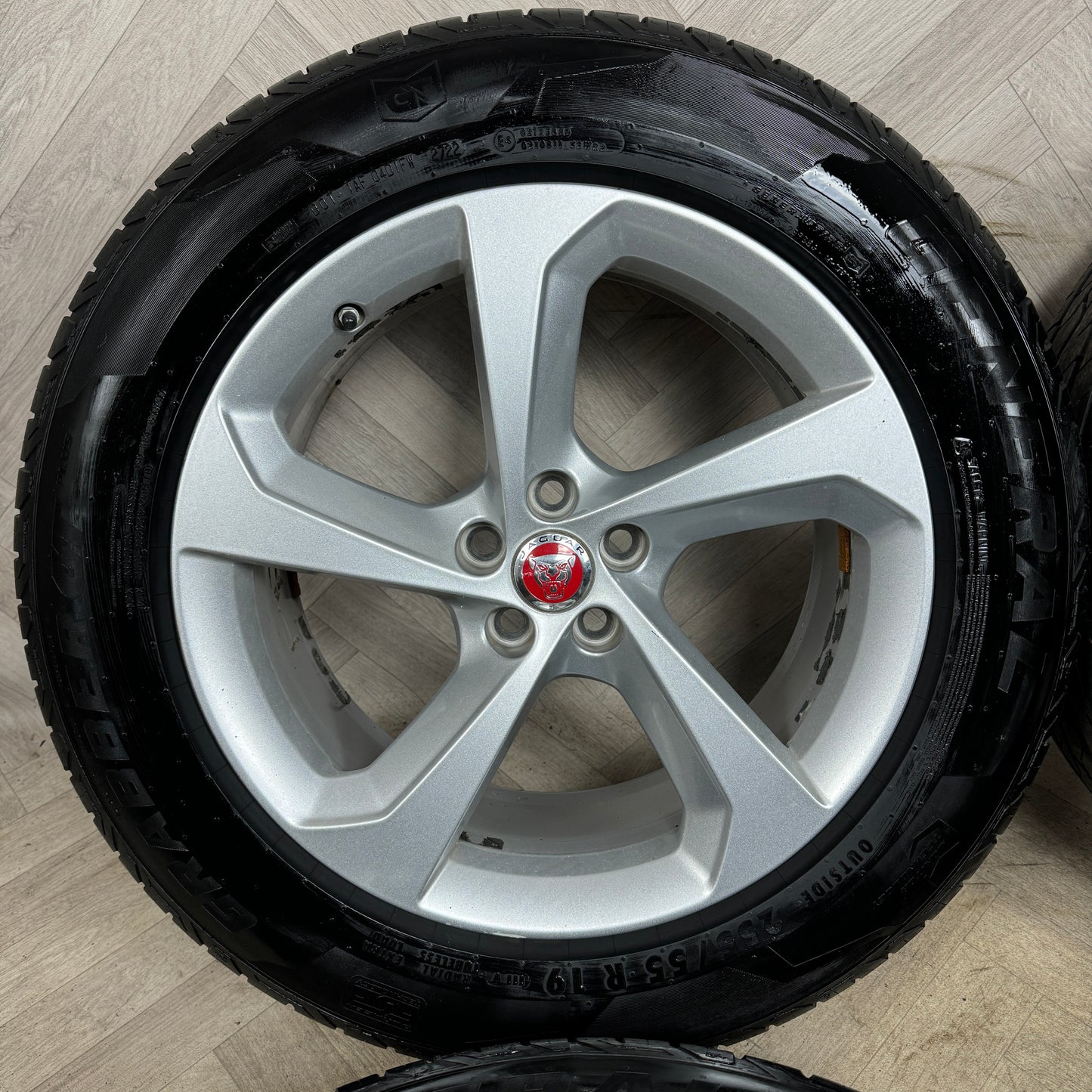 19'' GENUINE JAGUAR F PACE 5 SPOKE SILVER ALLOY WHEELS TYRES ALLOYS 5X108