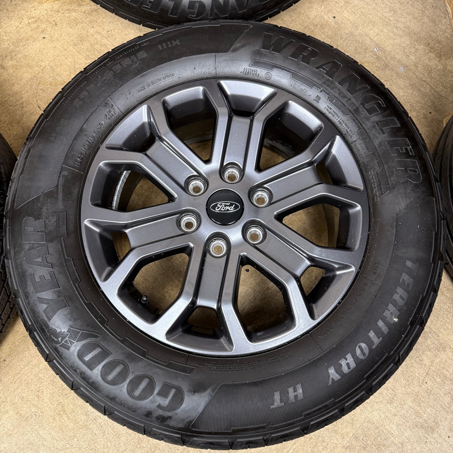 18'' GENUINE FORD RANGER GREY WILDTRAK ALLOY WHEELS TYRES ALLOYS SHOGUN 6X139.7