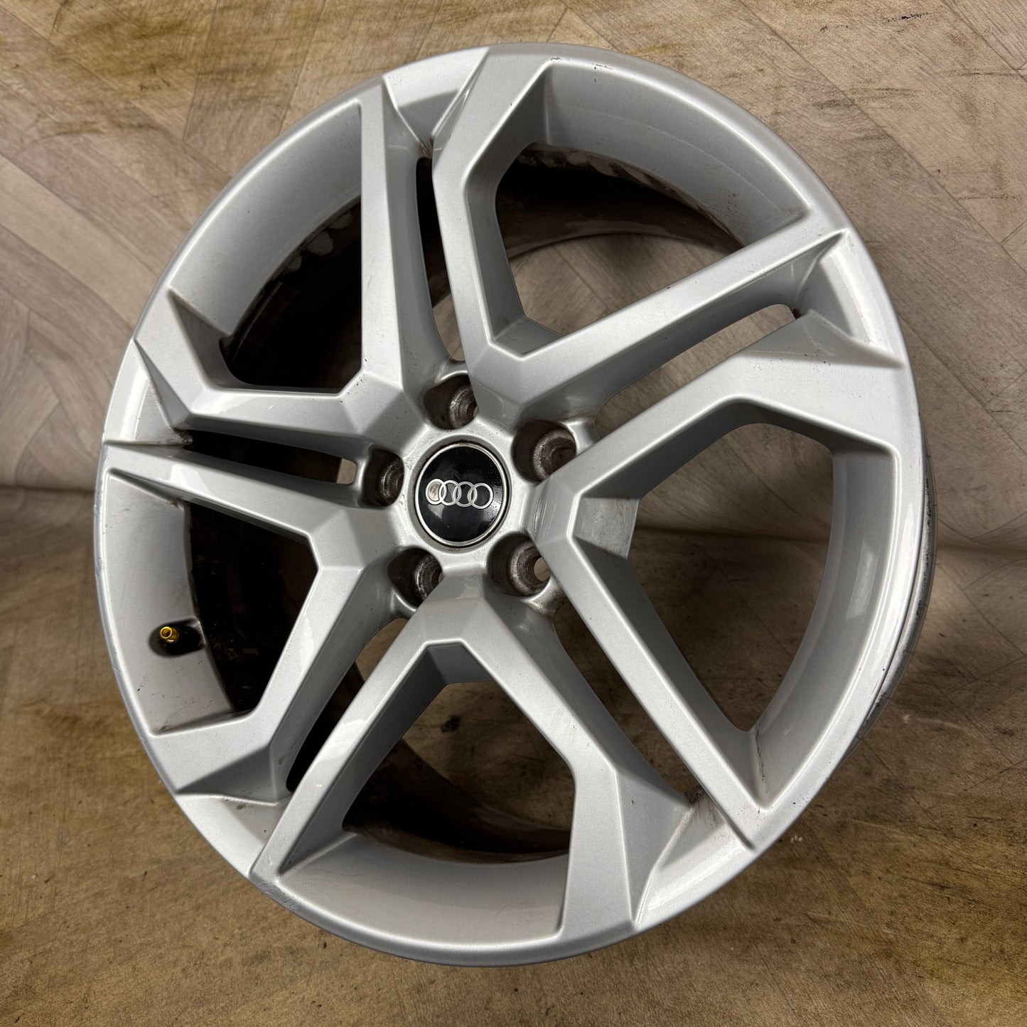 1X 18'' GENUINE AUDI Q5 STAR SPOKE ALLOY WHEEL 5X112 FITMENT 8J ET39 PART: 80A601025BD