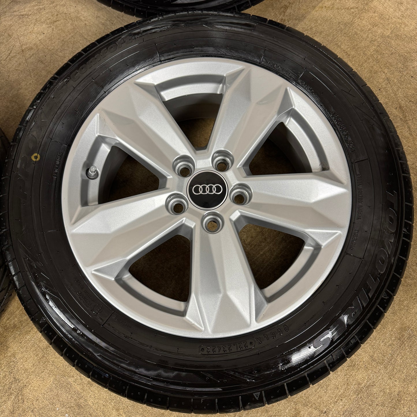 15'' GENUINE AUDI A1 5 SPOKE NEW MODEL ALLOY WHEELS ALLOYS TYRES 82A601025
