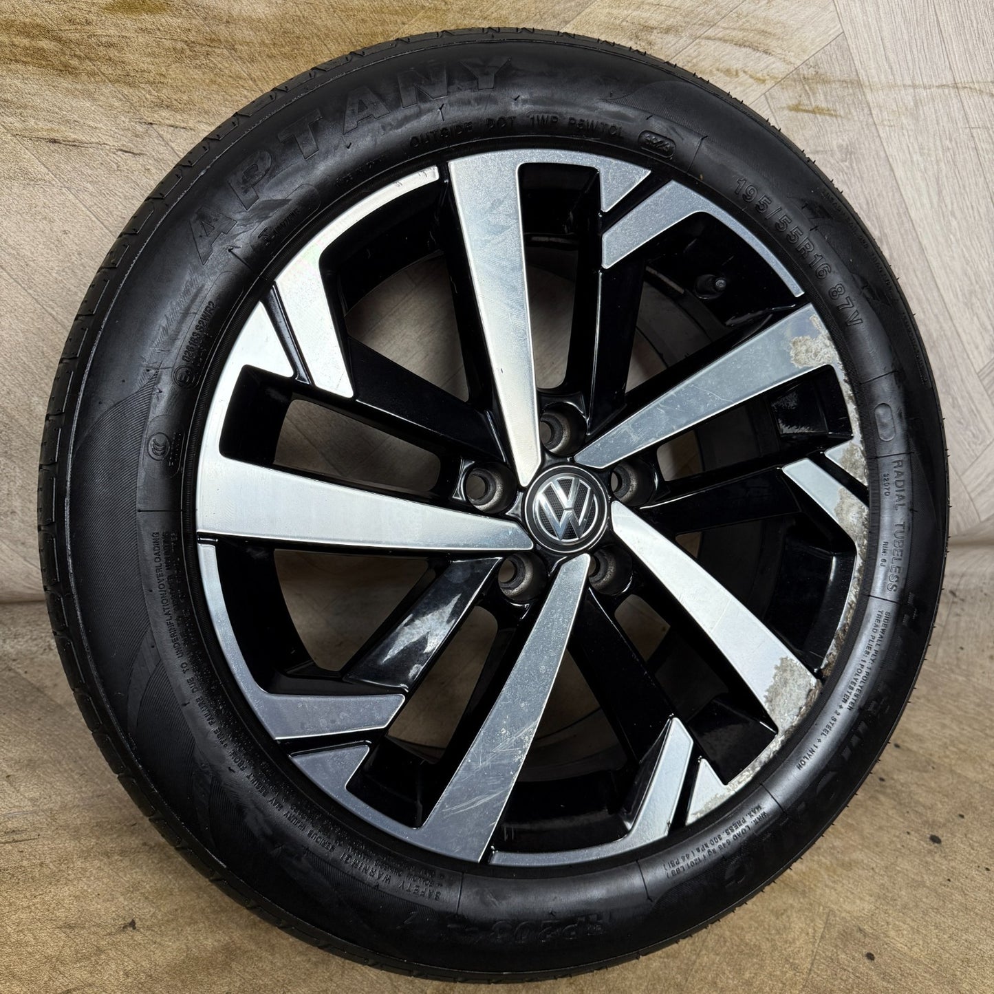 1X 16'' GENUINE VW POLO TORSBY MK6 2G ALLOY WHEEL TYRE GT SINGLE 2G0601025T