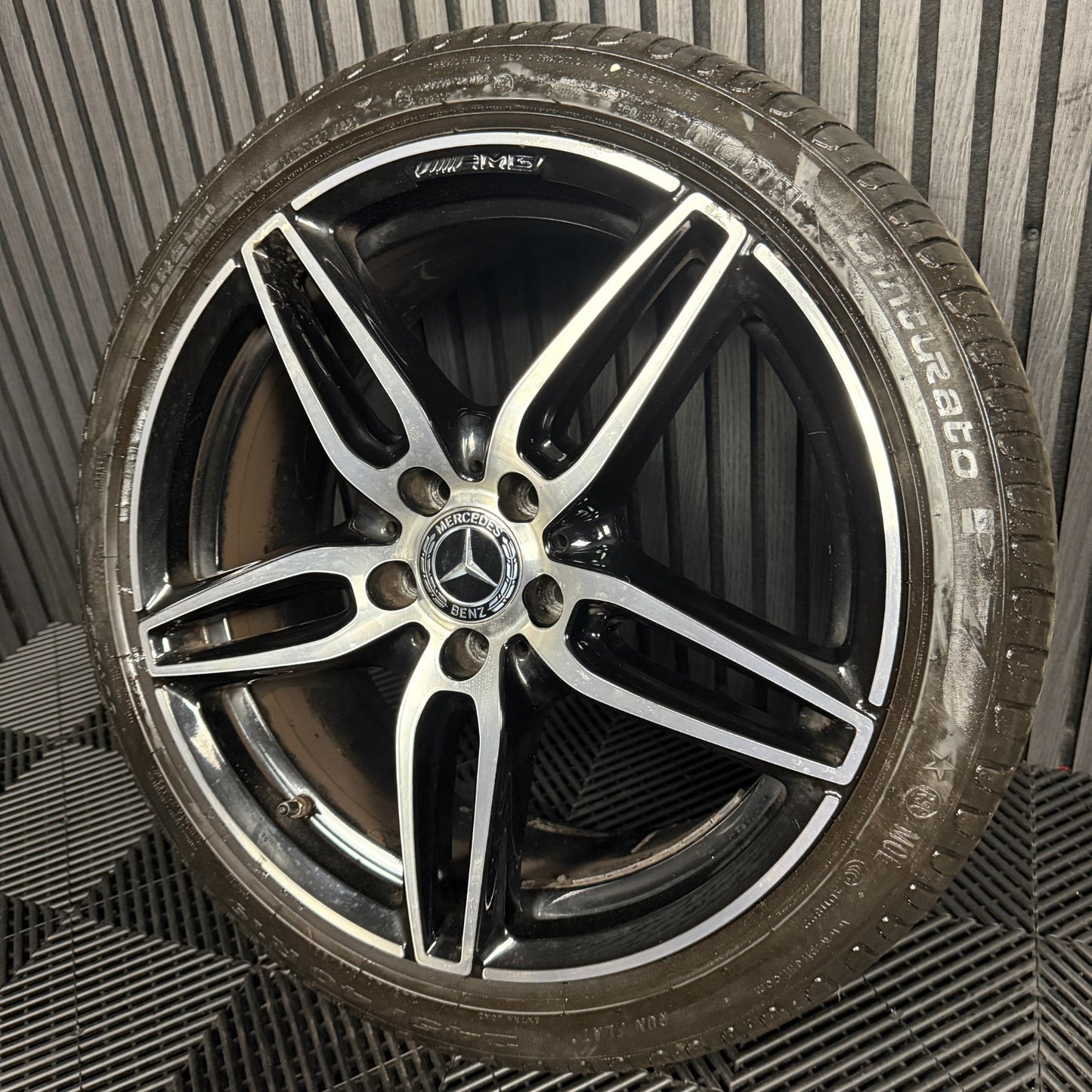 1X 19" GENUINE AMG MERCEDES E CLASS BLACK ALLOY WHEEL W213 A2134012000 FRONT