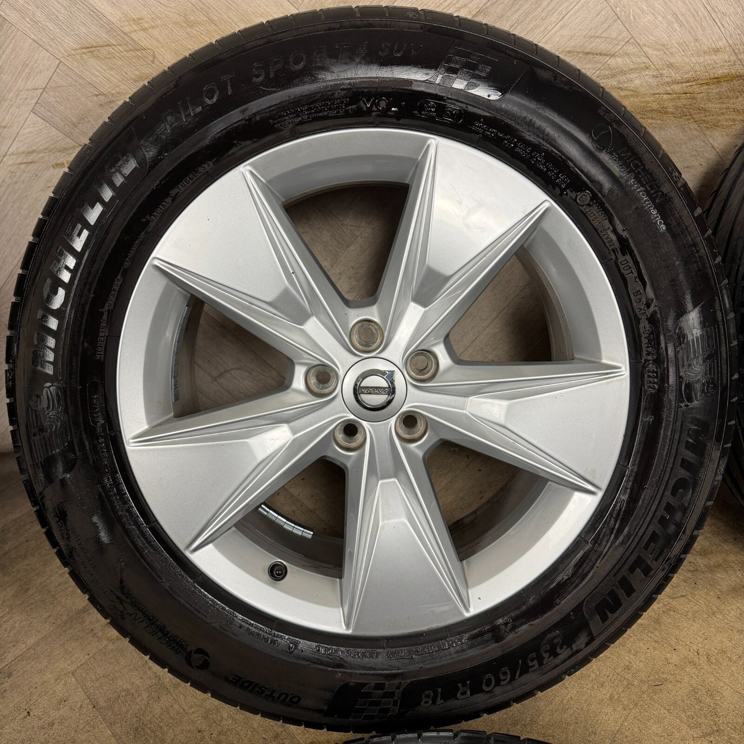 18'' GENUINE VOLVO XC60 5 SPOKE SILVER ALLOY WHEELS TYRES ALLOYS 5X108 31680200