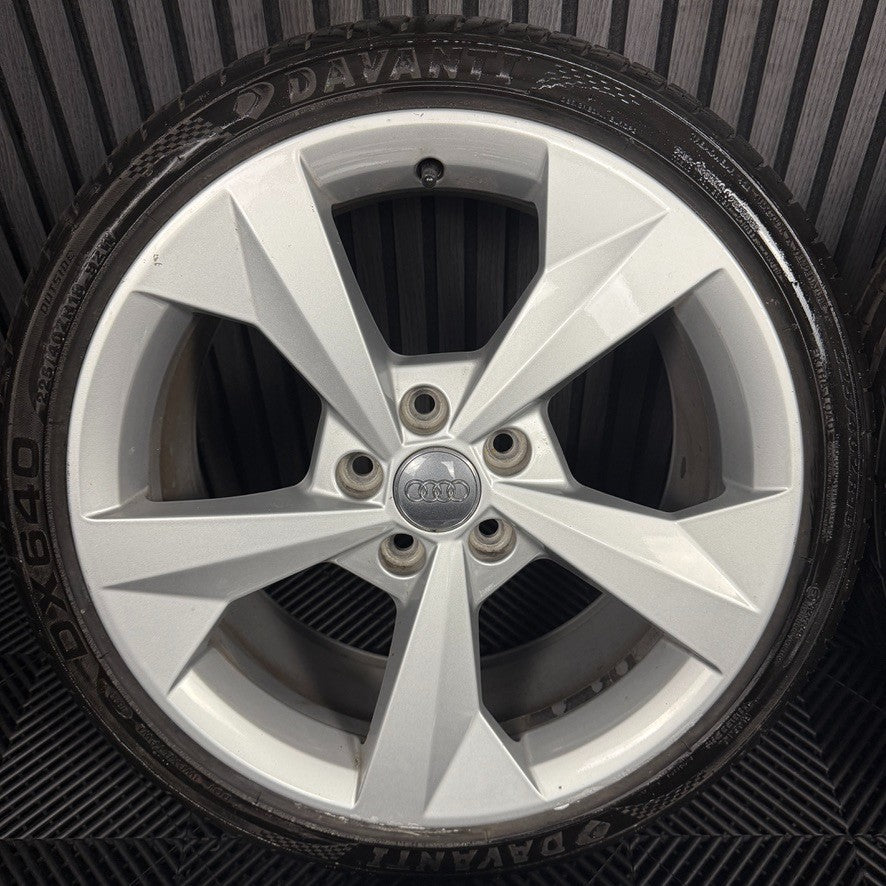 18'' GENUINE AUDI A3 S LINE SILVER ALLOY WHEELS ALLOYS TYRES S3 GOLF 8V0601025J