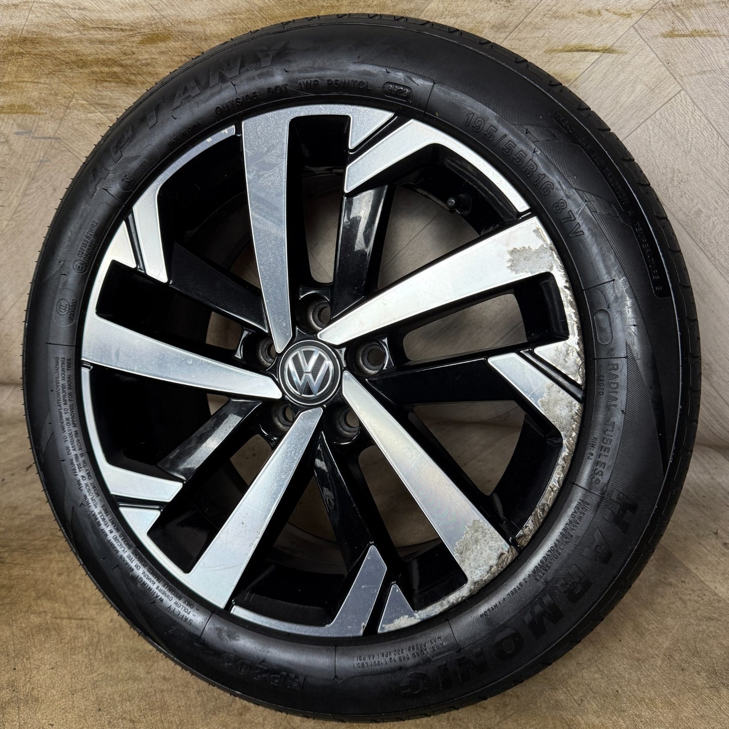 1X 16'' GENUINE VW POLO TORSBY MK6 2G ALLOY WHEEL TYRE GT SINGLE 2G0601025T