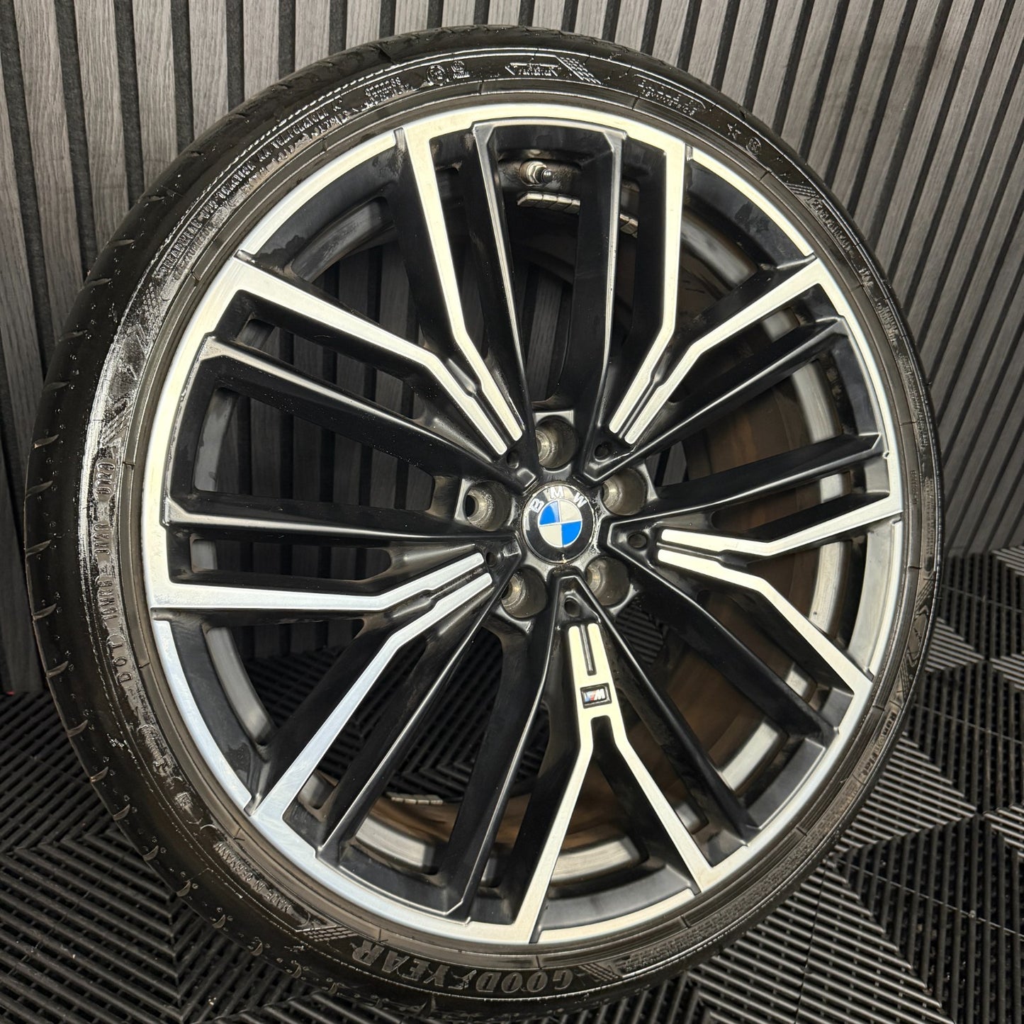 1X 20'' GENUINE BMW 5 SERIES 846 M G30 G31 SPORT ALLOY WHEEL REAR 8747237