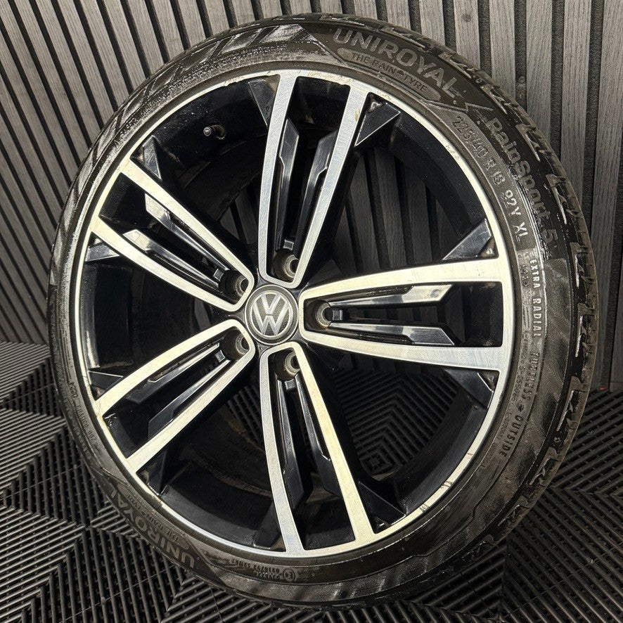 1X 18'' GENUINE VW GOLF GTD SEVILLE GT GTI MK7 ALLOY WHEEL TYRE 5G0601025CM