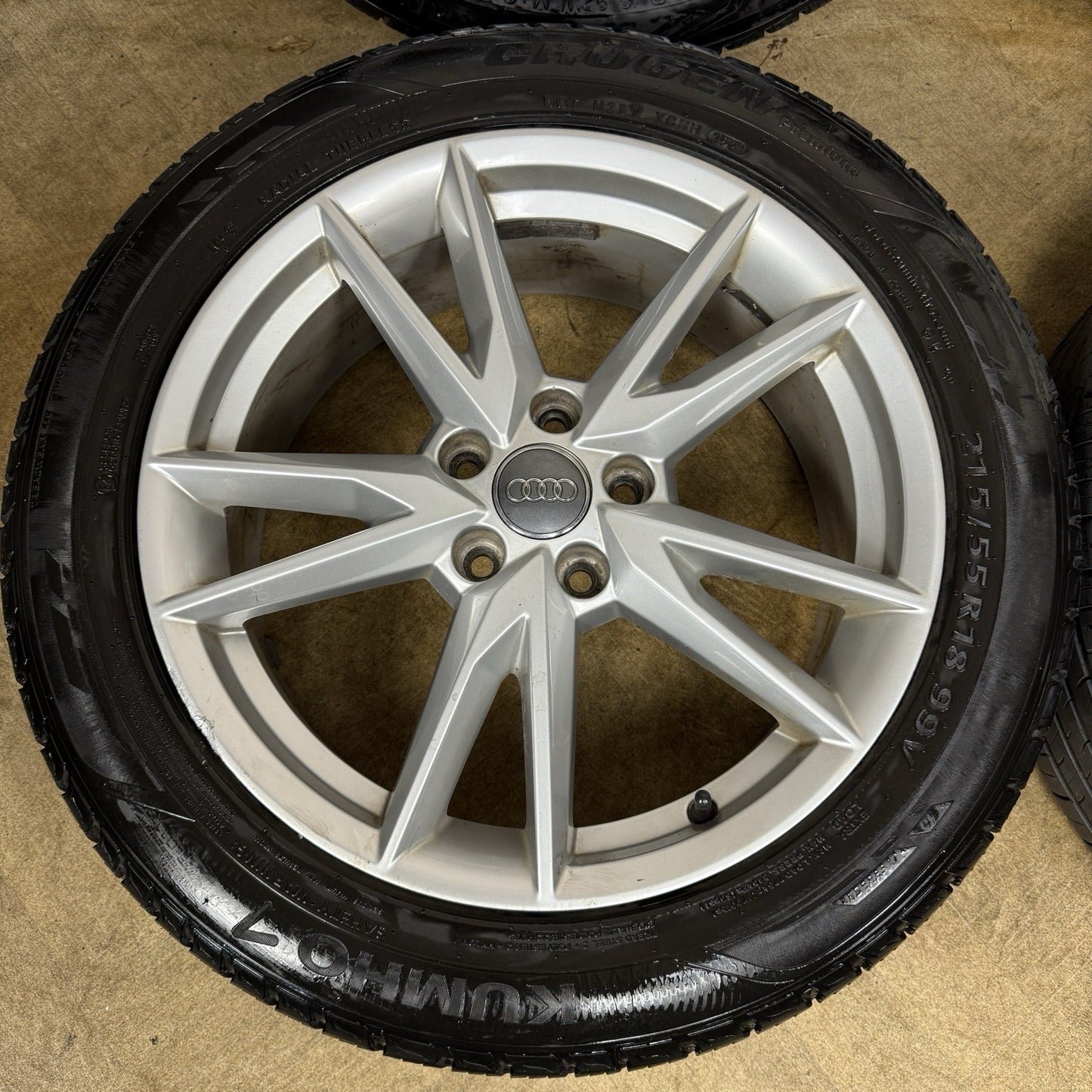 18'' GENUINE AUDI Q2 S LINE 5 DOUBLE SPOKE ALLOY WHEELS TYRES ALLOYS