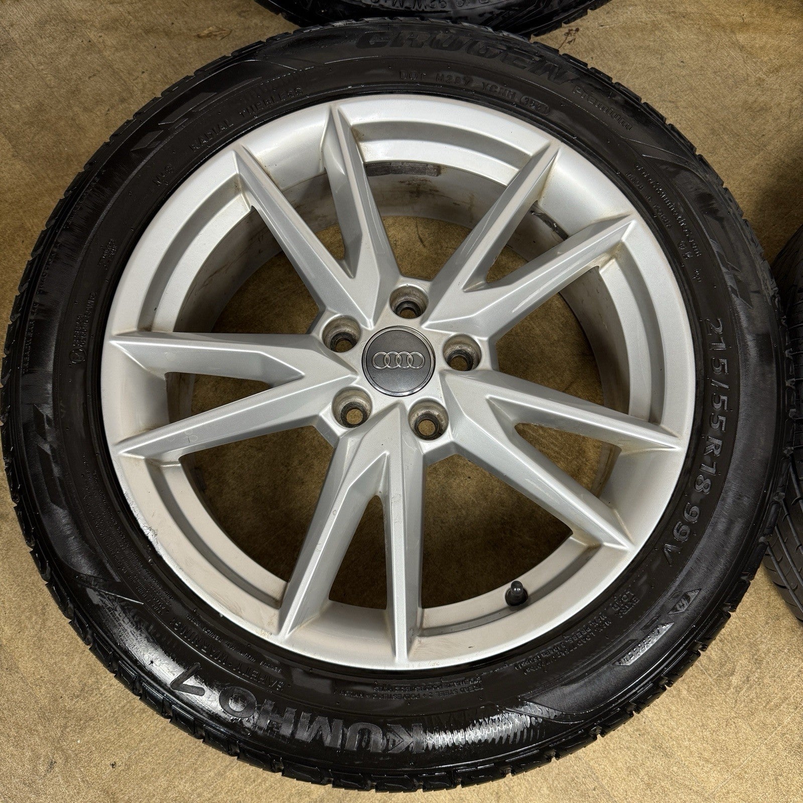 18'' GENUINE AUDI Q2 S LINE 5 DOUBLE SPOKE ALLOY WHEELS TYRES ALLOYS