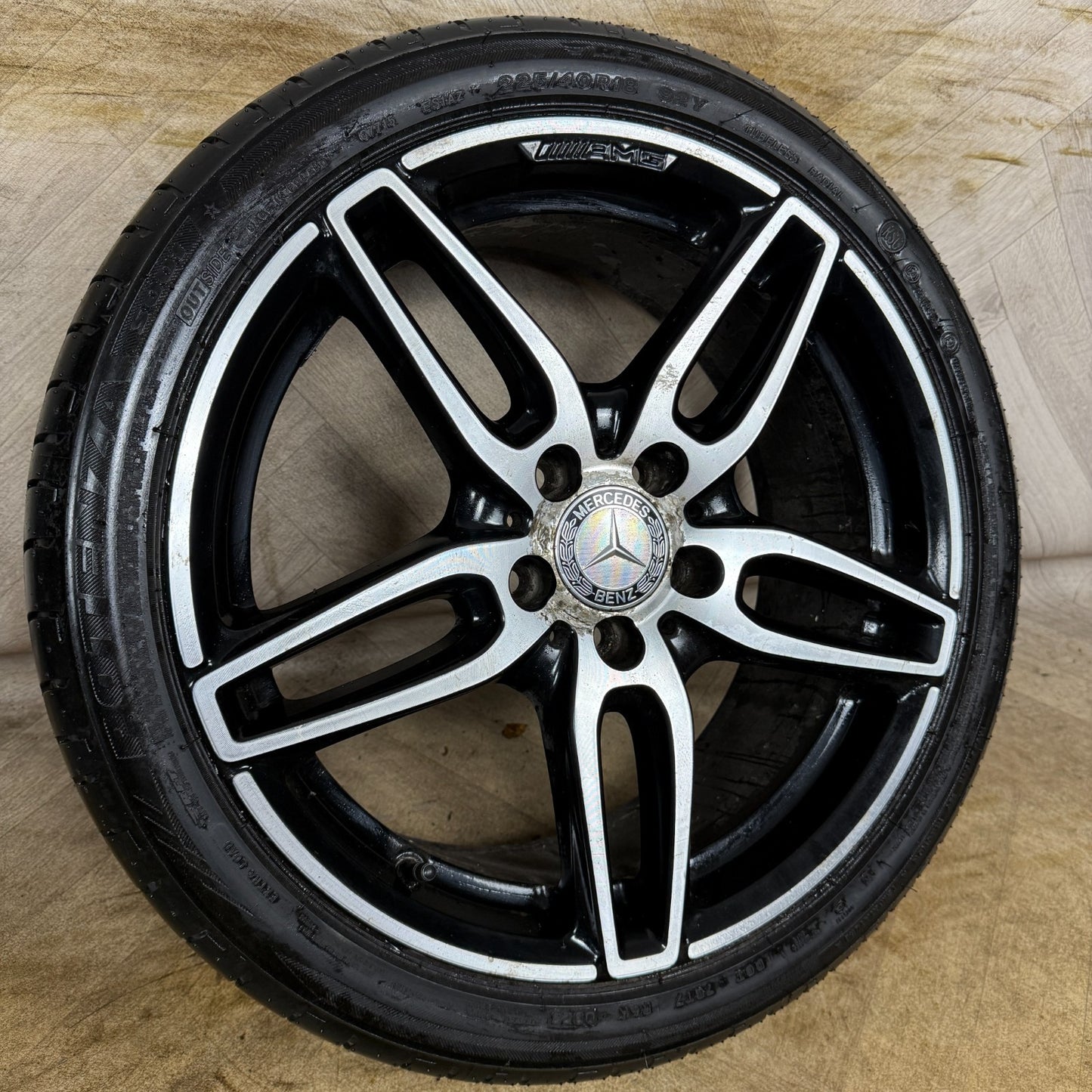 1X 18'' GENUINE AMG MERCEDES A B CLASS CLA BLACK DC ALLOY WHEEL TYRE A1764010700