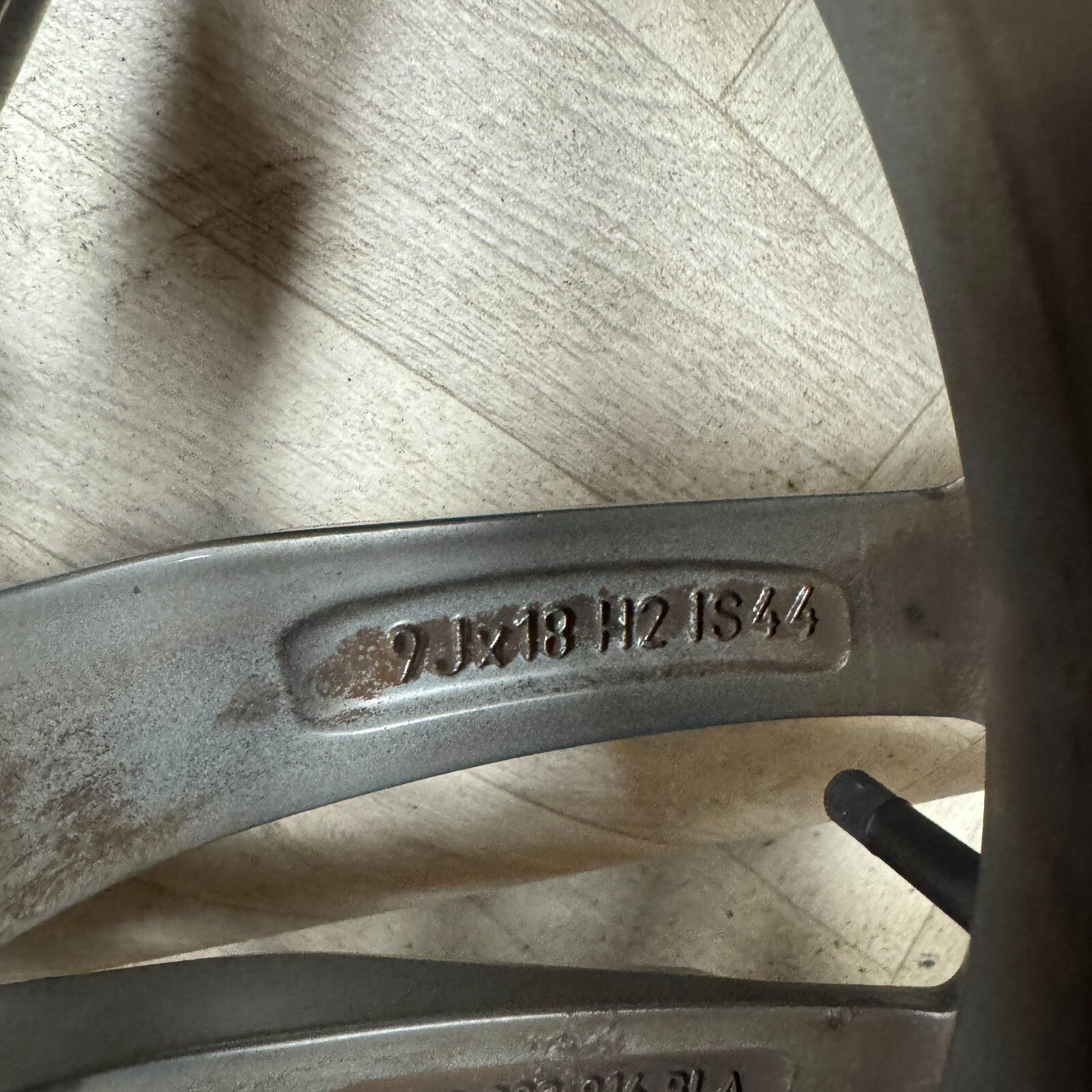 1X 18'' GENUINE BMW 5 SERIES 662 M G30 G31 SPORT ALLOY WHEEL REAR 8093406