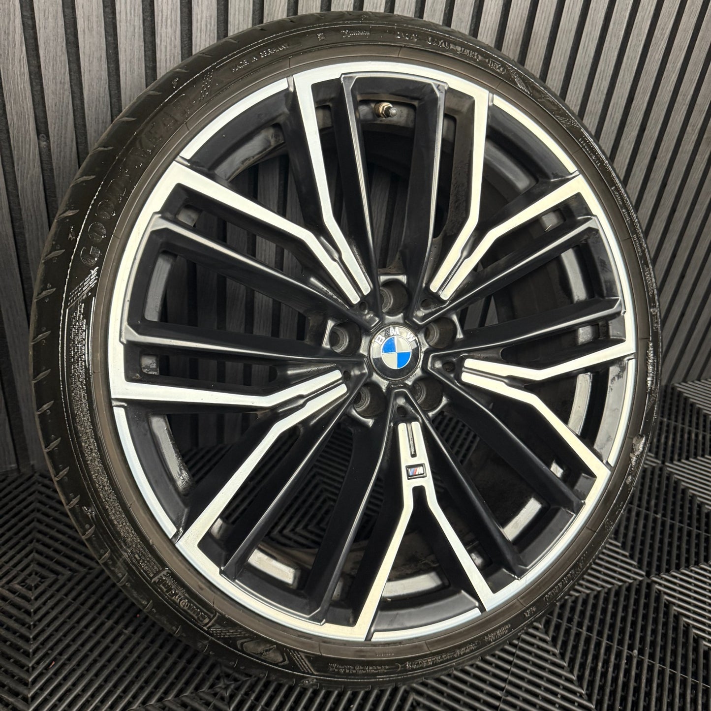 1X 20'' GENUINE BMW 5 SERIES 846 M G30 G31 SPORT ALLOY WHEEL FRONT 8747236
