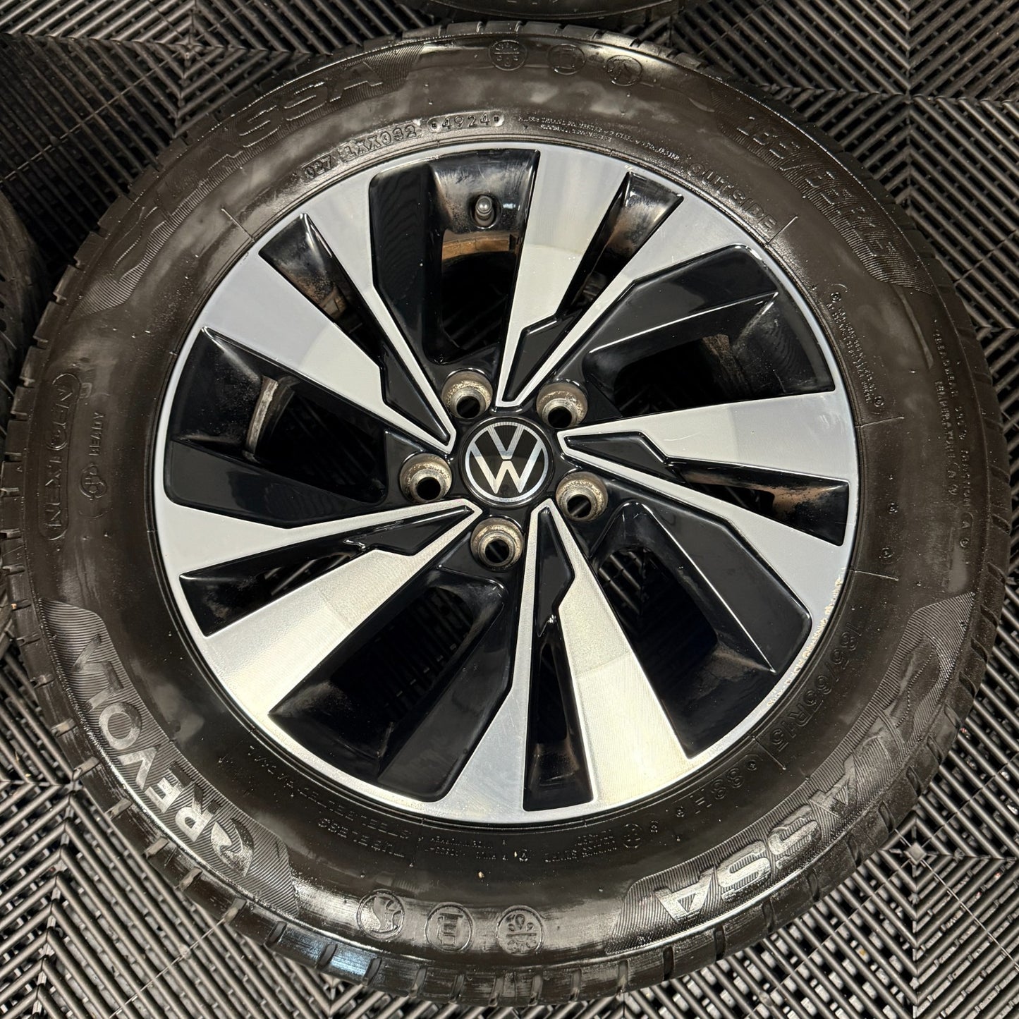 15'' GENUINE VW POLO NEW MODEL MK6 SEYNE ALLOY WHEELS ALLOYS TYRES 2G0601025D