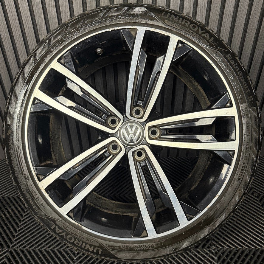1X 18'' GENUINE VW GOLF GTD SEVILLE GT GTI MK7 ALLOY WHEEL TYRE 5G0601025CM