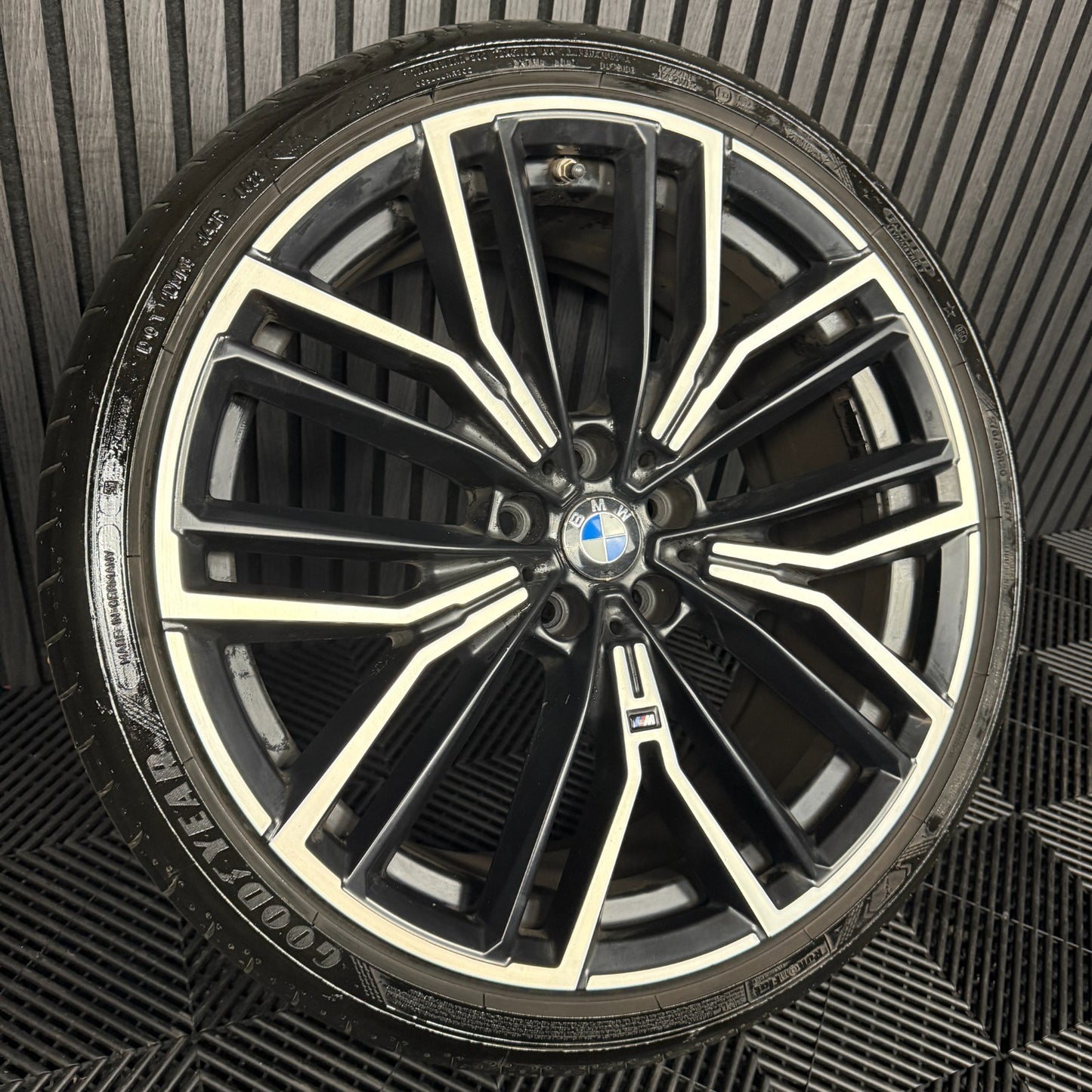 1X 20'' GENUINE BMW 5 SERIES 846 M G30 G31 SPORT ALLOY WHEEL REAR 8747237