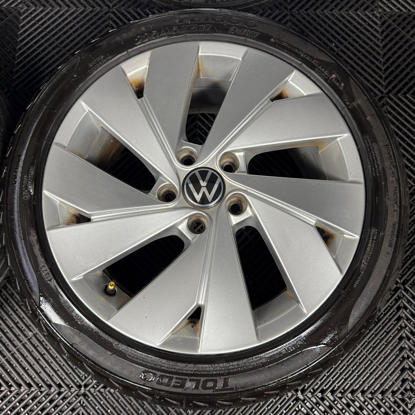 17'' GENUINE VW GOLF BELMONT MK8 MK7 MK6 ALLOY WHEELS TYRES ALLOYS 5H0601025C