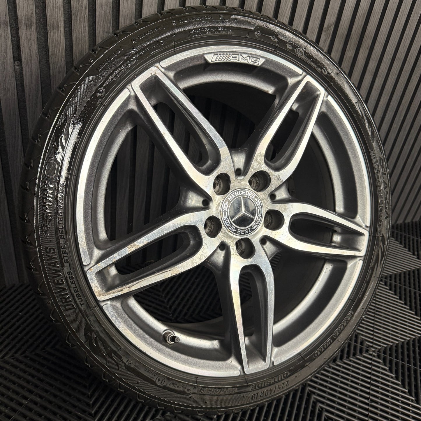 1X 18'' GENUINE AMG MERCEDES A B CLASS CLA GREY DC ALLOY WHEEL TYRE A1764010700