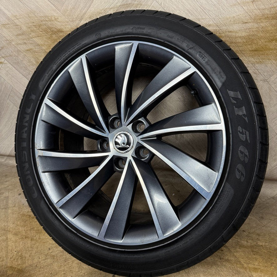 1X 18'' GENUINE SKODA SUPURB MK3 3V TYRE ALLOY WHEEL 3V0601025L SPARE