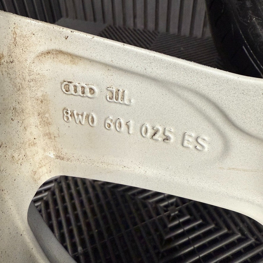 19'' GENUINE AUDI A4 S LINE SILVER B8 B9 ALLOY WHEELS ALLOYS TYRES 8W0601025ES