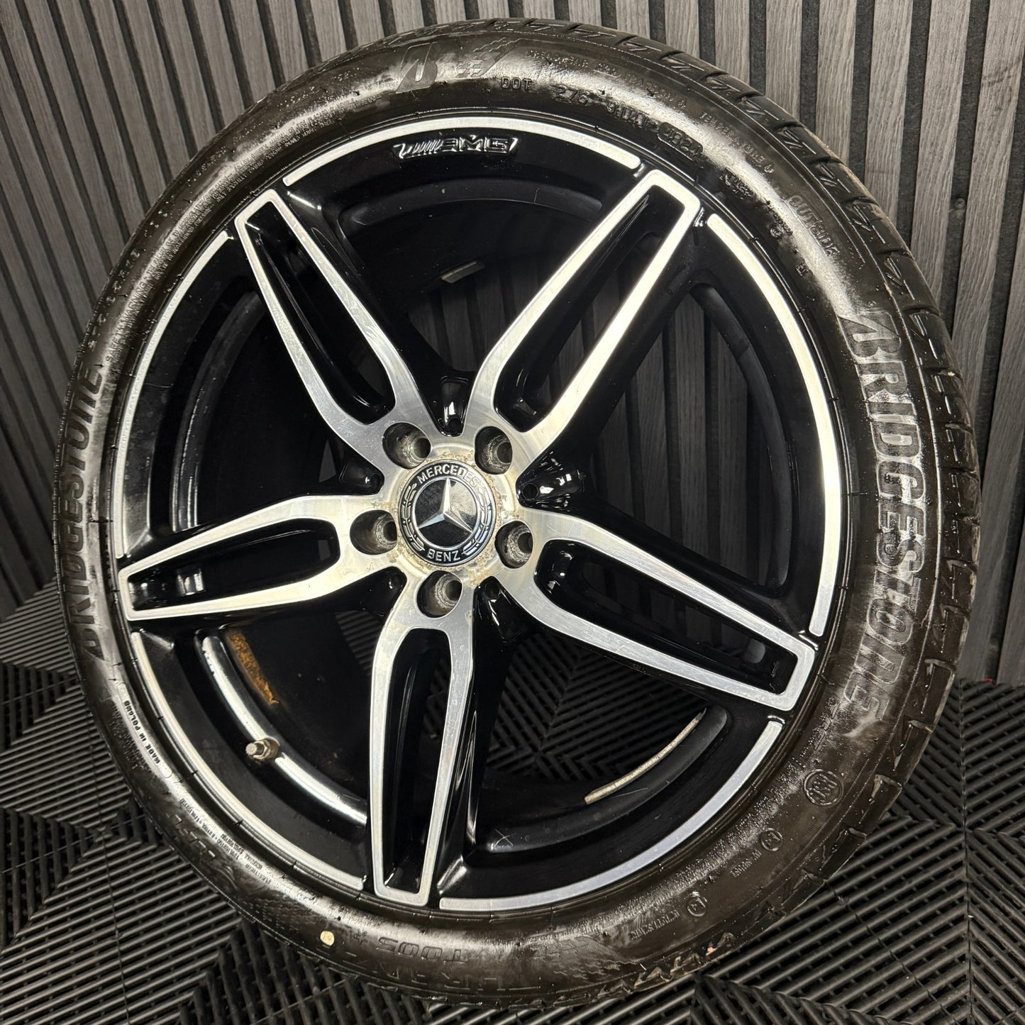 1X 19" GENUINE AMG MERCEDES E CLASS BLACK ALLOY WHEEL BACK W213 A2134012100 REAR