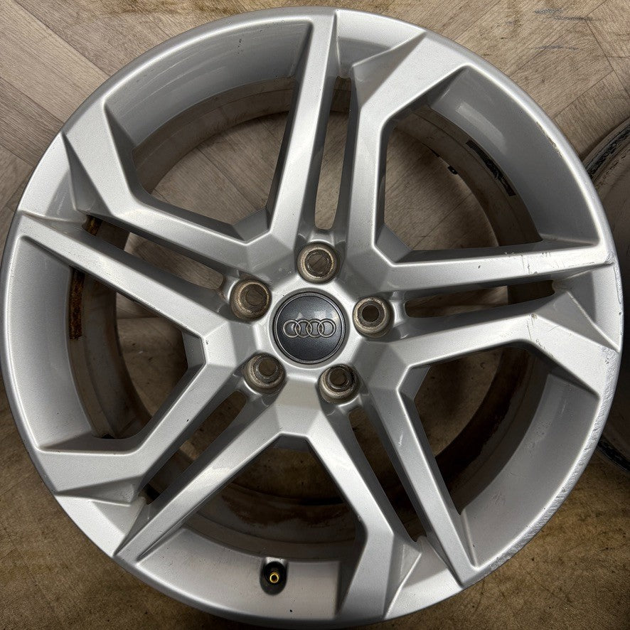 18'' GENUINE AUDI A4 A6 A3 Q5 Q3 STAR SPOKE WHEELS ALLOYS 80A601025P