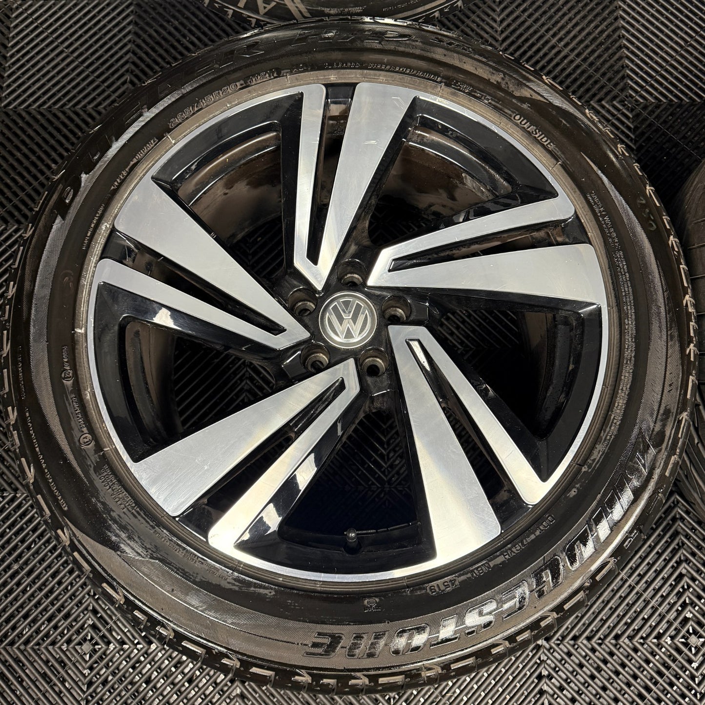 20'' GENUINE VW TOUAREG NEVADA BLACK DC ALLOY WHEELS ALLOYS TYRES Q7 760601025S