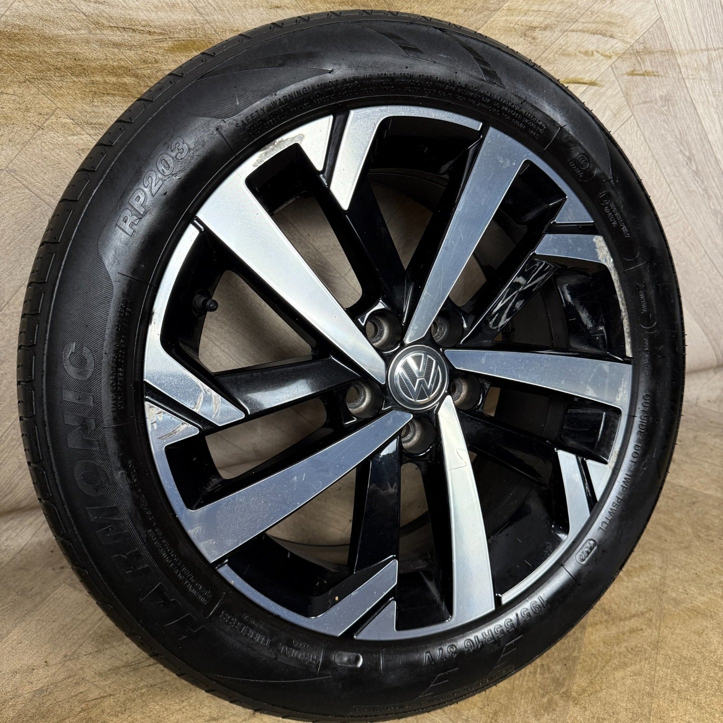 1X 16'' GENUINE VW POLO TORSBY MK6 2G ALLOY WHEEL TYRE GT SINGLE 2G0601025T