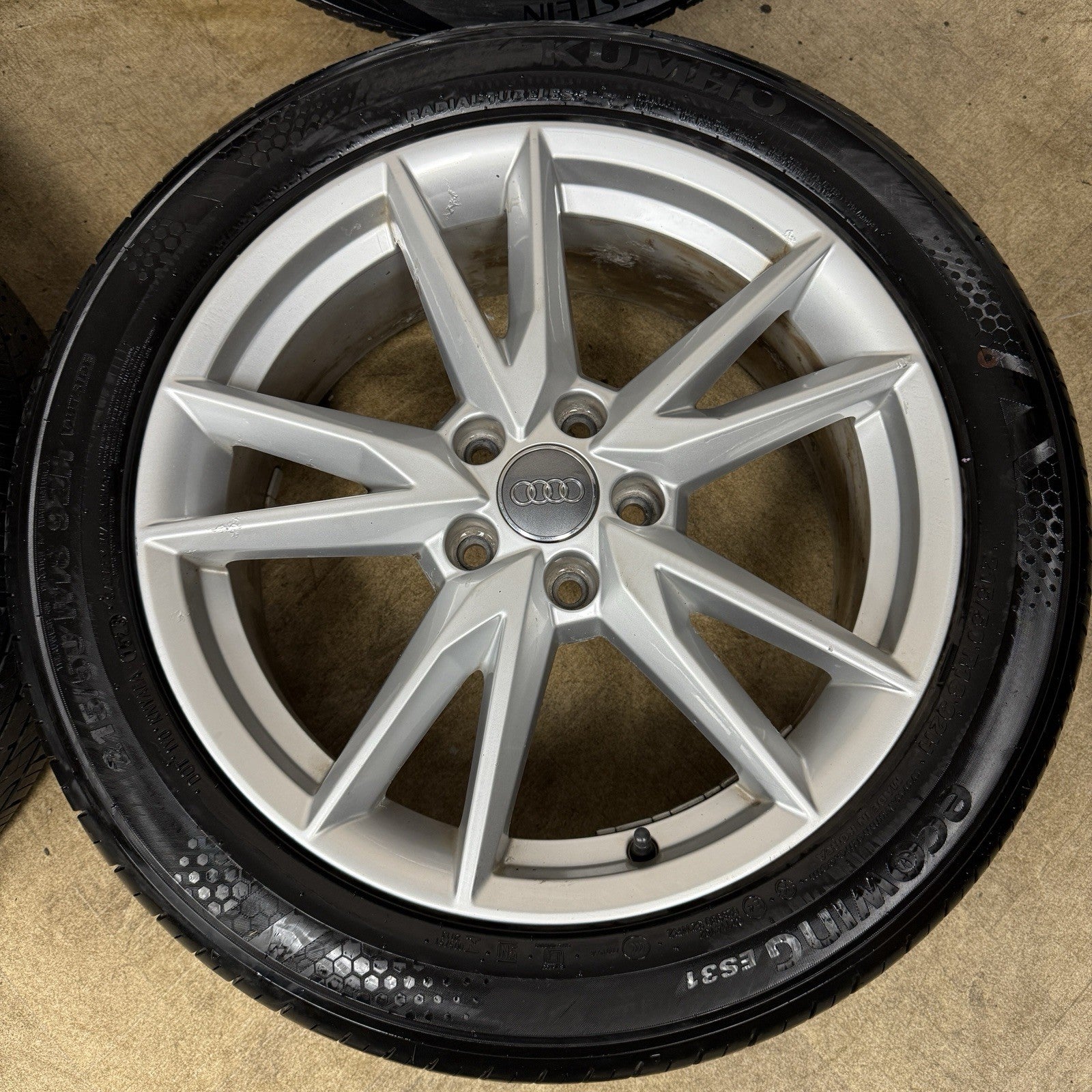 18'' GENUINE AUDI Q2 S LINE 5 DOUBLE SPOKE ALLOY WHEELS TYRES ALLOYS