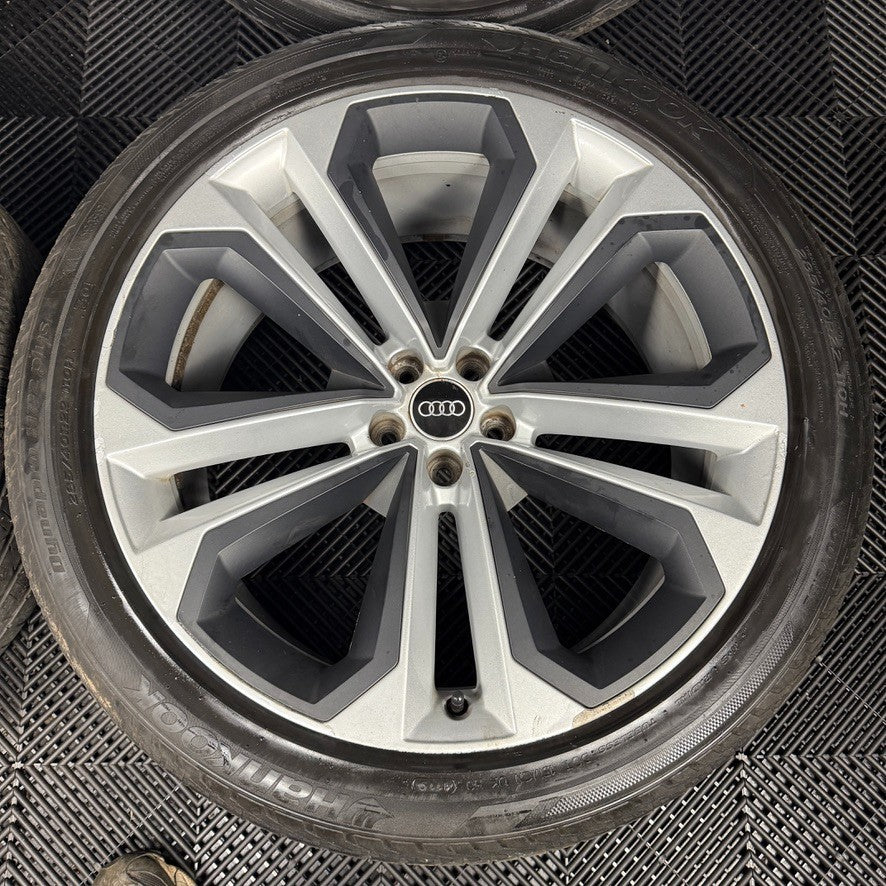 22'' GENUINE AUDI SQ8 Q8 S LINE 4M ALLOY WHEELS ALLOYS TYRES 4M8601025AN