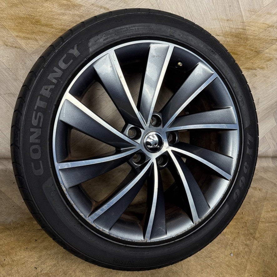 1X 18'' GENUINE SKODA SUPURB MK3 3V TYRE ALLOY WHEEL 3V0601025L SPARE