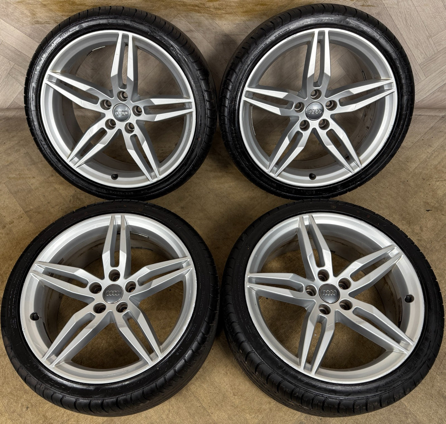 19'' GENUINE AUDI A5 S LINE S5 STAR SILVER ALLOY WHEELS ALLOYS TYRES 8W0601025AM