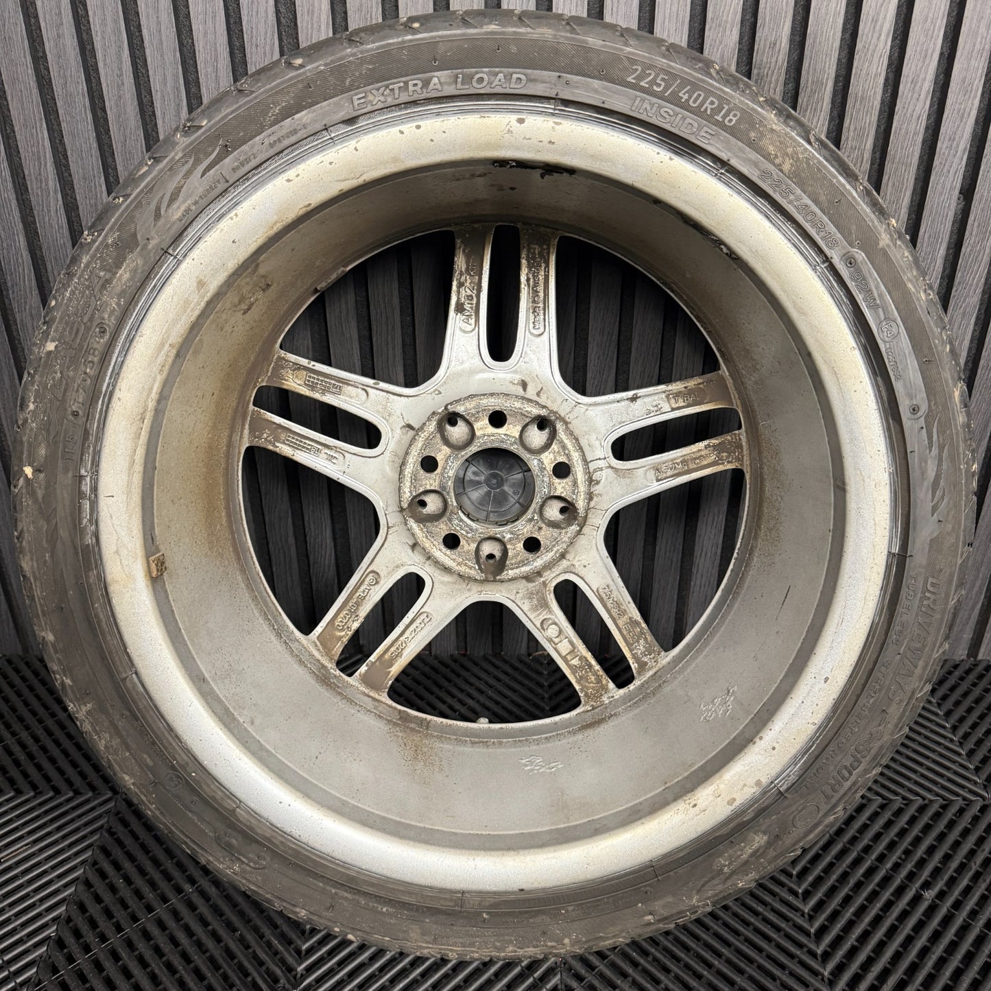1X 18'' GENUINE AMG MERCEDES A B CLASS CLA GREY DC ALLOY WHEEL TYRE A1764010700