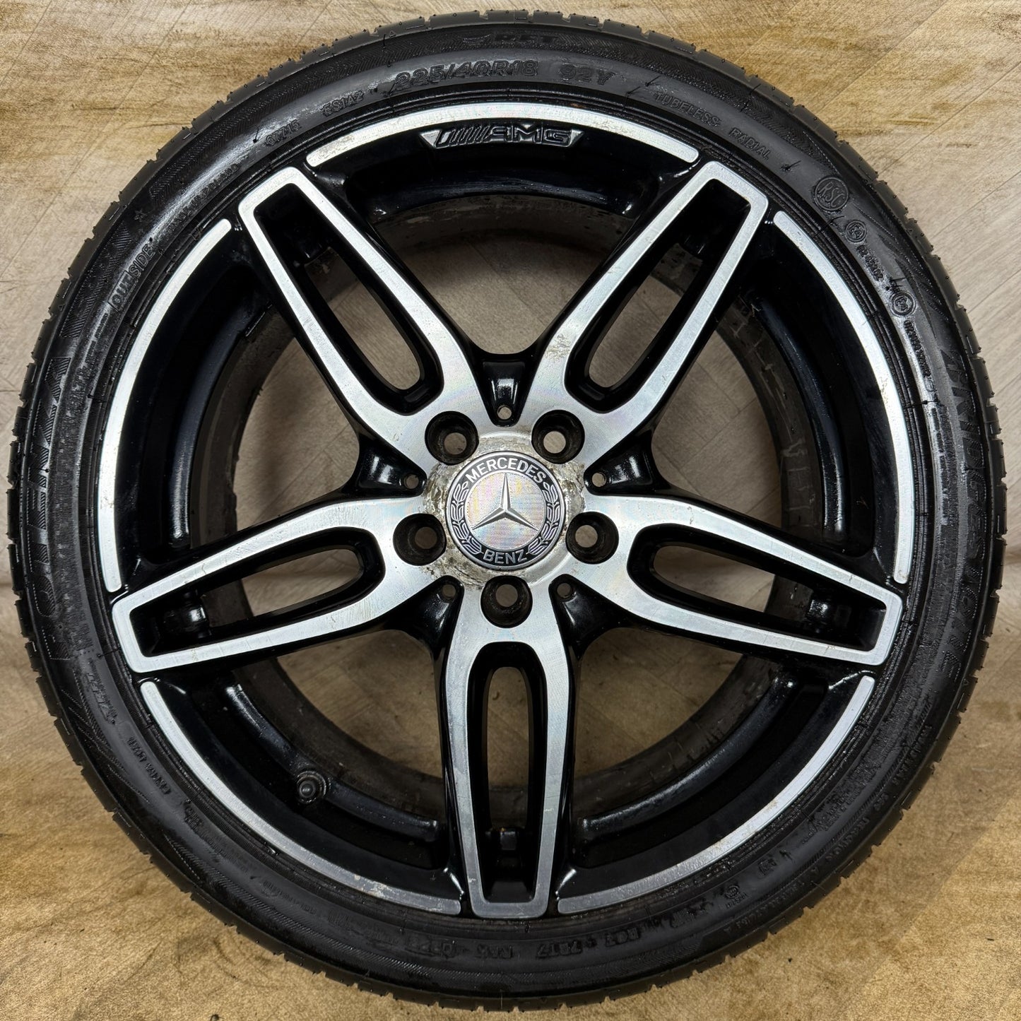 1X 18'' GENUINE AMG MERCEDES A B CLASS CLA BLACK DC ALLOY WHEEL TYRE A1764010700