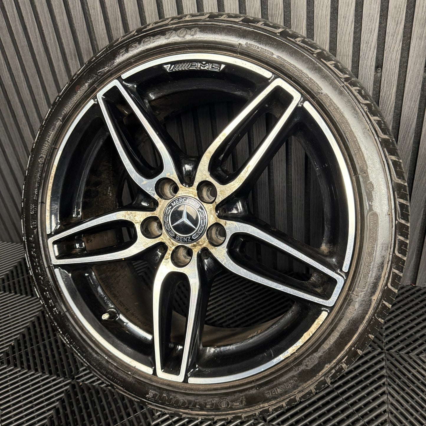 1X 18'' GENUINE AMG MERCEDES A B CLASS CLA BLACK DC ALLOY WHEEL TYRE A1764010700