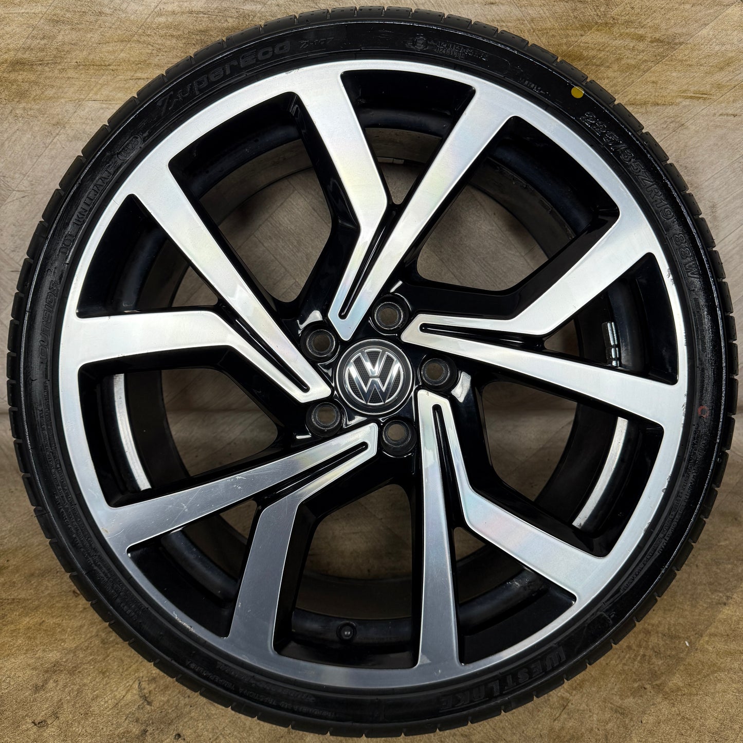 1X 19" GENUINE VW GOLF MK7 GT GTI BRESCIA CLUBSPORT ALLOY WHEEL TYRE 5G0601025CL