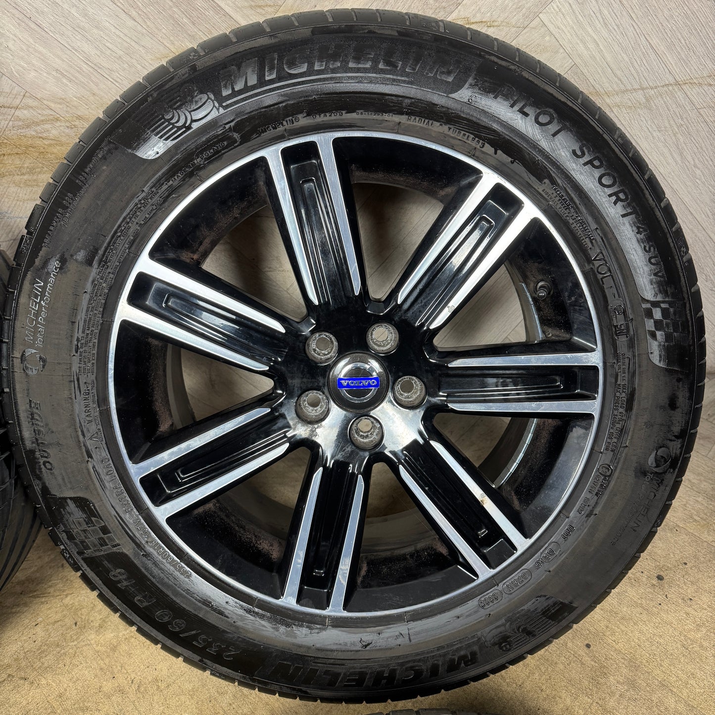 18'' GENUINE VOLVO XC60 DC BLACK ALLOY WHEELS TYRES ALLOYS 31445997