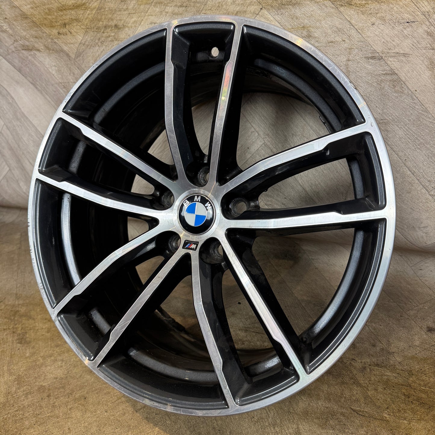 1X 18'' GENUINE BMW 5 SERIES 662 M G30 G31 SPORT ALLOY WHEEL FRONT 5X112 FITMENT 8J ET30 PART: 7855081