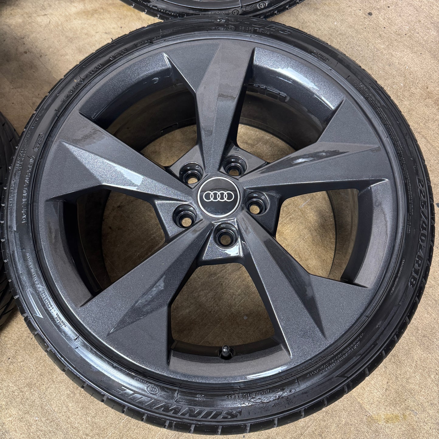 18'' GENUINE AUDI A3 S LINE 5 SPOKE GREY ALLOY WHEELS ALLOYS TYRES S3 GOLF CADDY 5X112 8Y0601025J