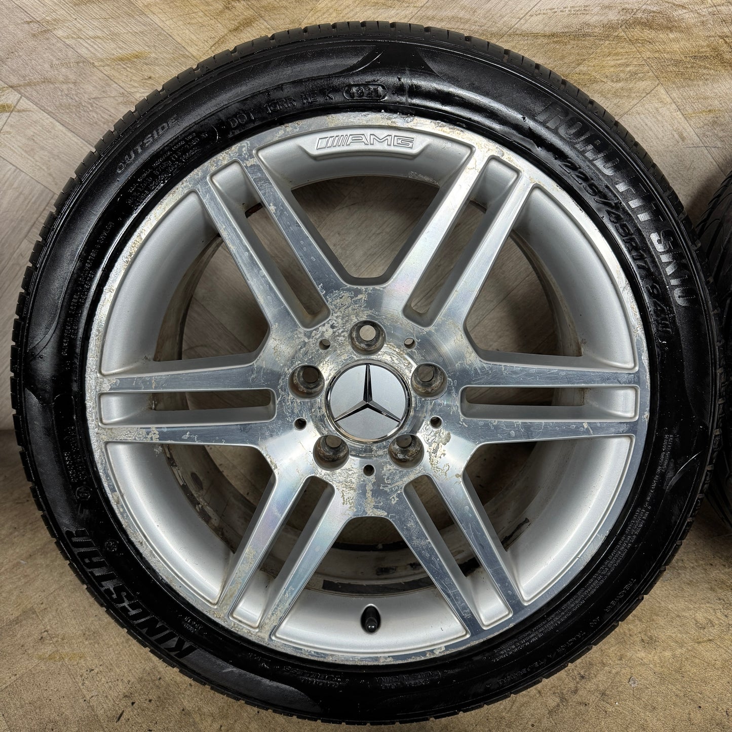 17'' GENUINE MERCEDES AMG C CLASS SILVER DC W204 ALLOY WHEELS TYRES ALLOYS