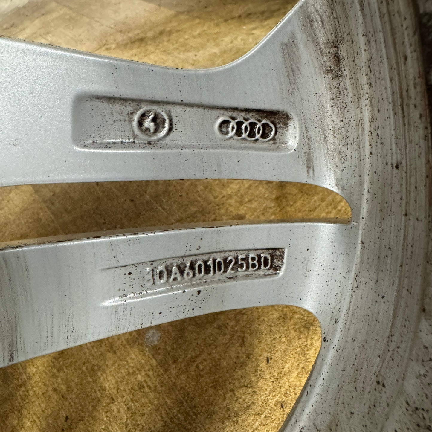 1X 18'' GENUINE AUDI Q5 STAR SPOKE ALLOY WHEEL 5X112 FITMENT 8J ET39 PART: 80A601025BD