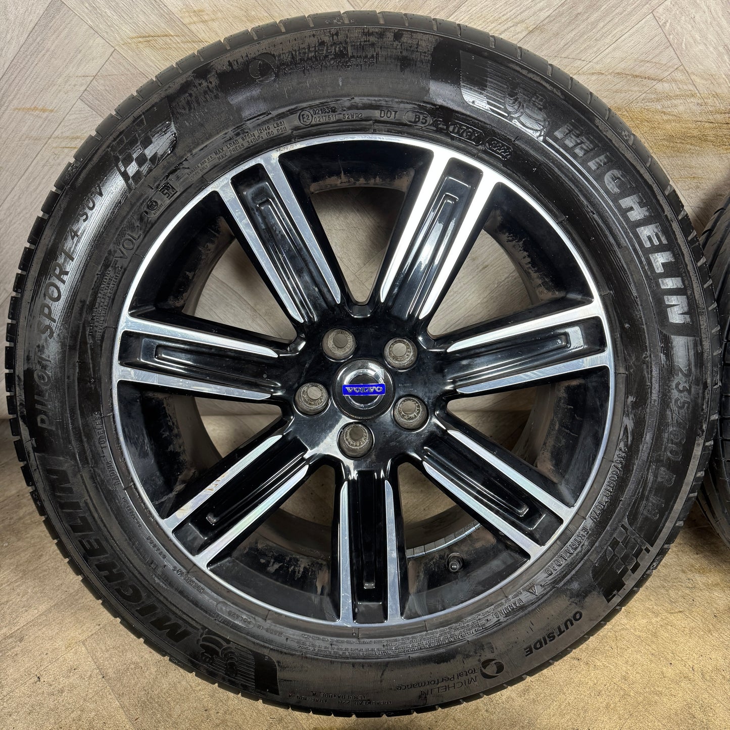 18'' GENUINE VOLVO XC60 DC BLACK ALLOY WHEELS TYRES ALLOYS 31445997