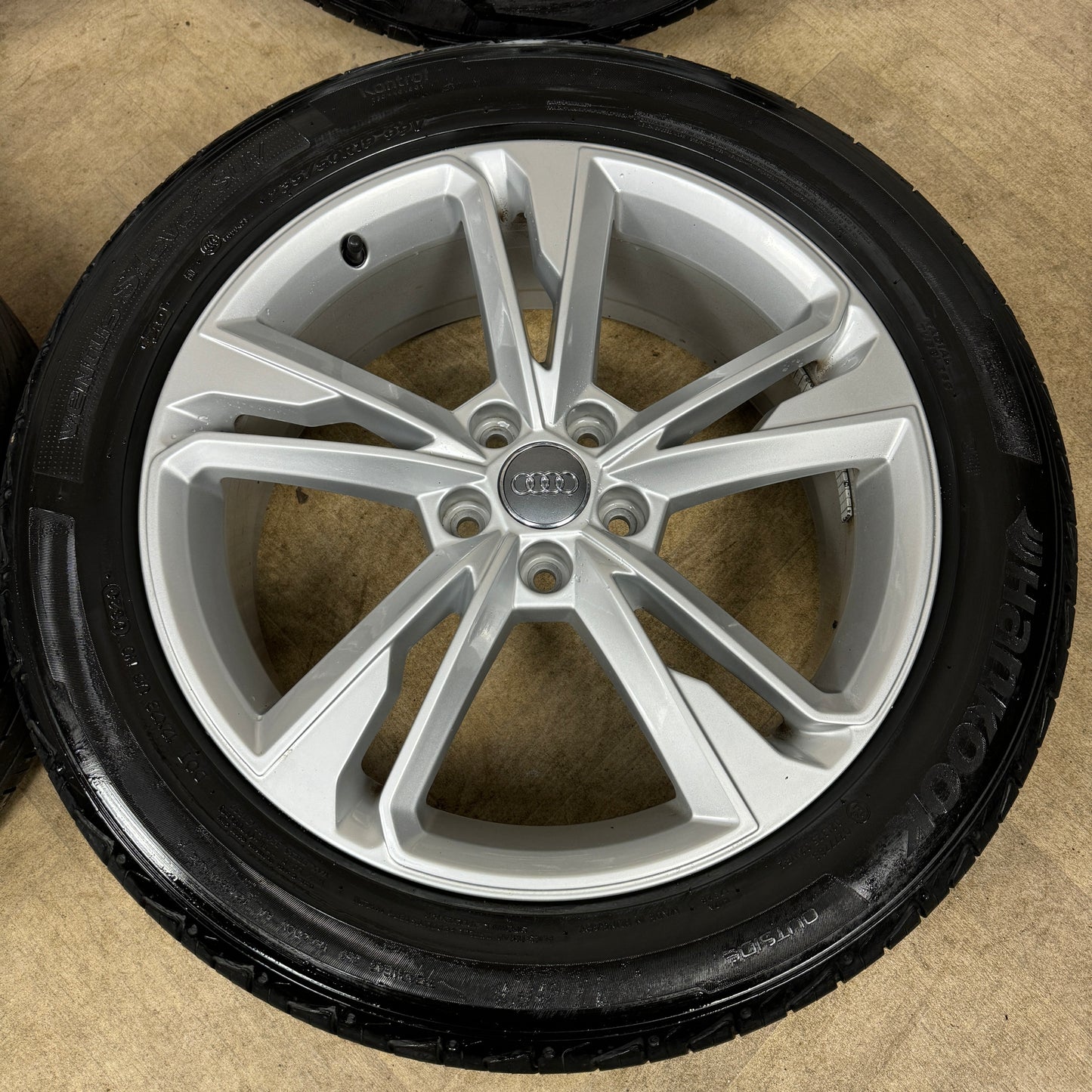 19'' GENUINE AUDI Q3 S LINE 5 DOUBLE SPOKE NEW MODEL ALLOY WHEELS TYRES ALLOYS